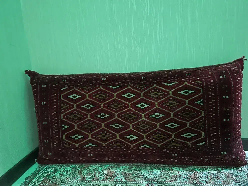 پشتی|پشتی|مشهد, پارک کوهستان|دیوار