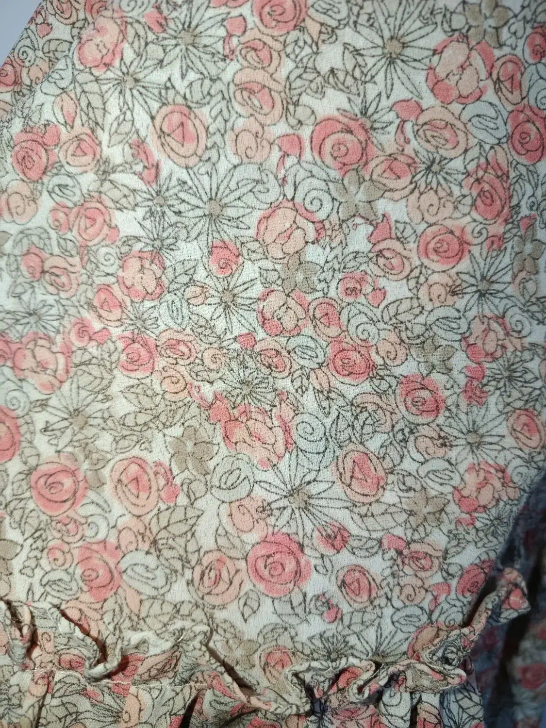 لباس مجلسی|لباس|مشهد, مصلی (کارمندان اول)|دیوار