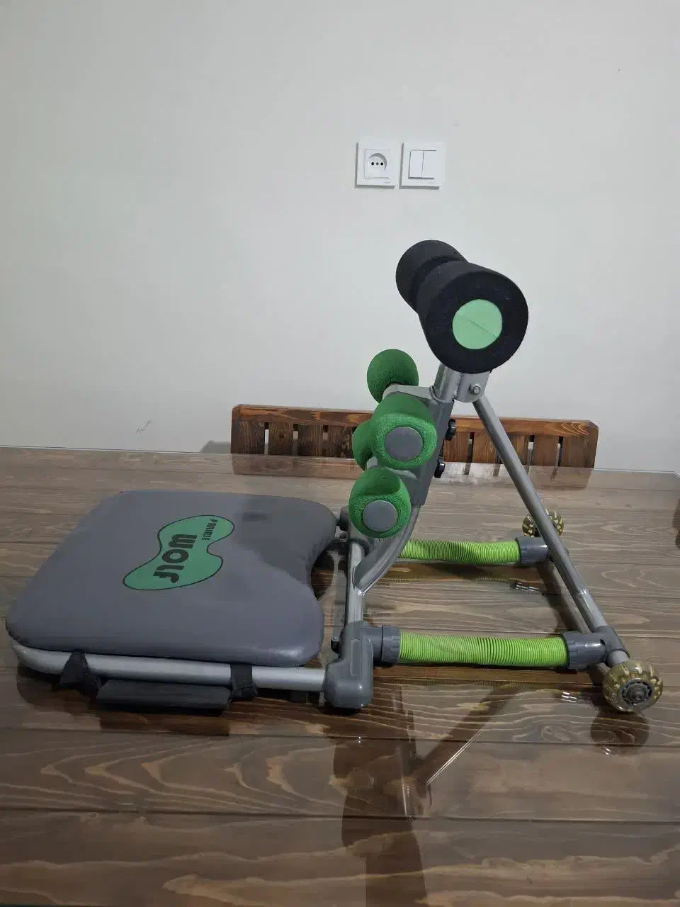 دستگاه ورزشی دراز و نشست|تجهیزات ورزشی|اصفهان, باغ نگاره|دیوار