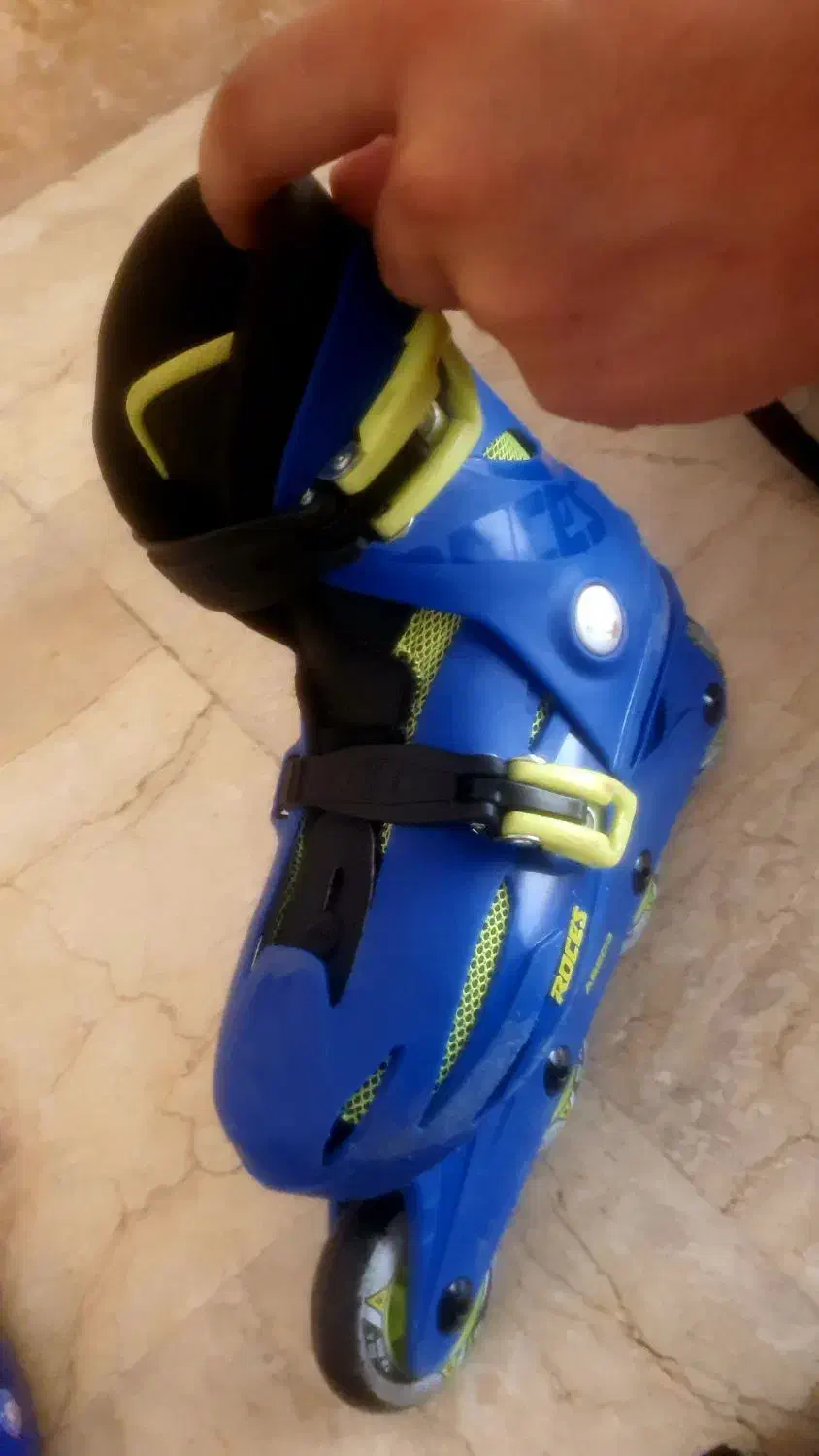 اسکیت روسز  Roces با کلیه ی لوازم|دوچرخه، اسکیت، اسکوتر|تهران, شهران شمالی|دیوار