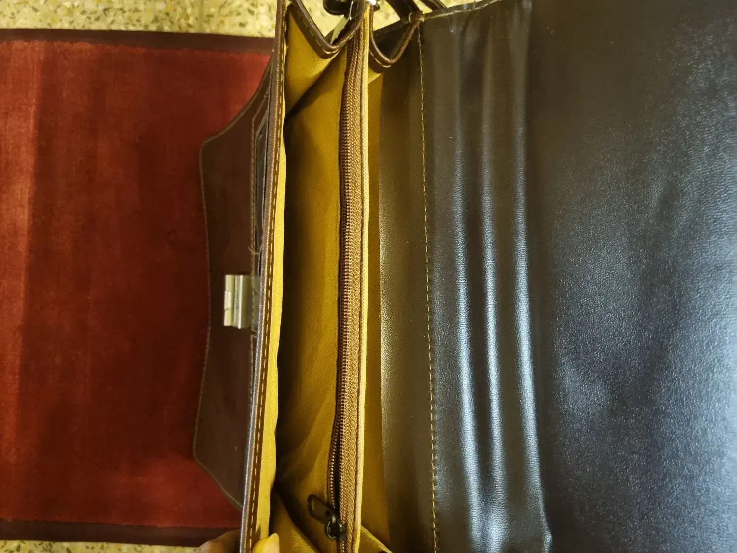 کیف چرمی اداری قهوه ای با قفل رمزی|کیف، کفش، کمربند|اصفهان, شیخ اشراق|دیوار