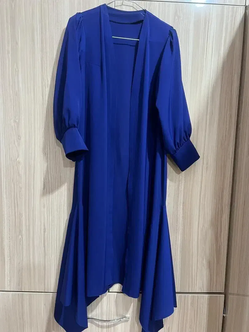 مانتو|لباس|دوگنبدان, |دیوار