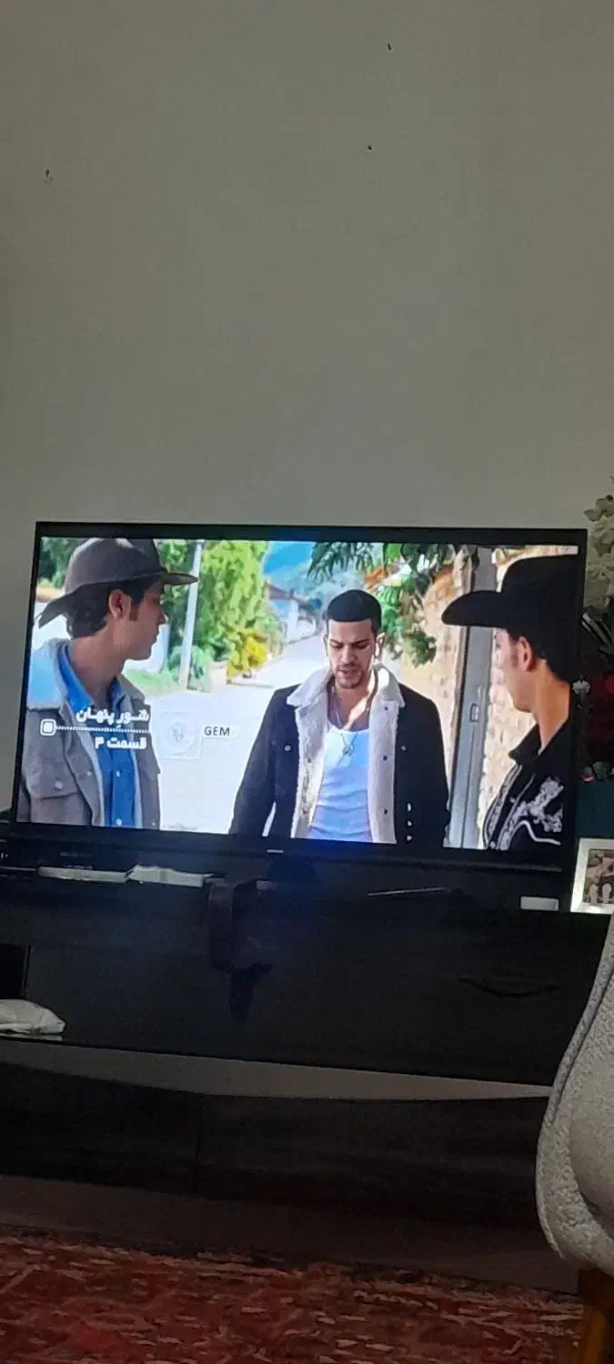 تلویزیون صفه تخت ۴۰|تلویزیون و پروژکتور|اهر, |دیوار