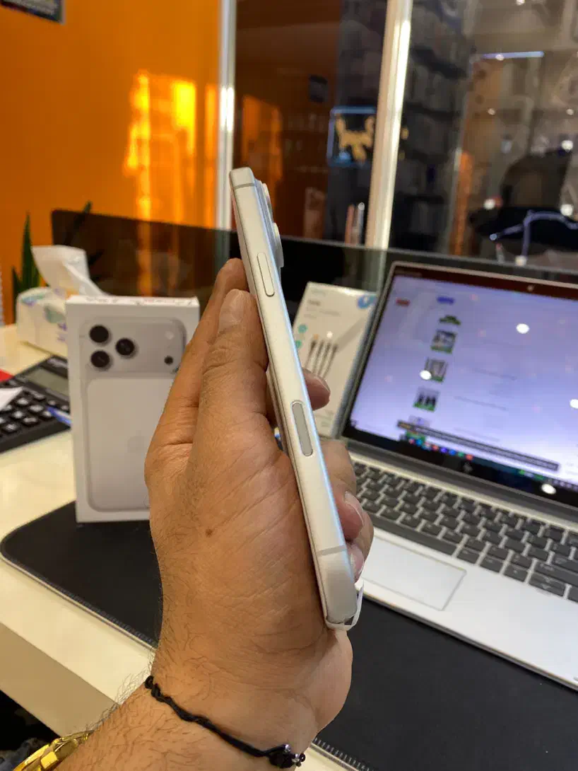 iphone 17 pro max ch/a 256به راحتی خرید کن|موبایل|اصفهان, باغ زرشک|دیوار