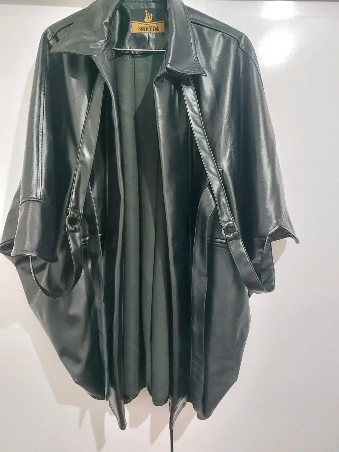 پانچ چرم|لباس|فولادشهر, مسکن مهر فولادشهر|دیوار