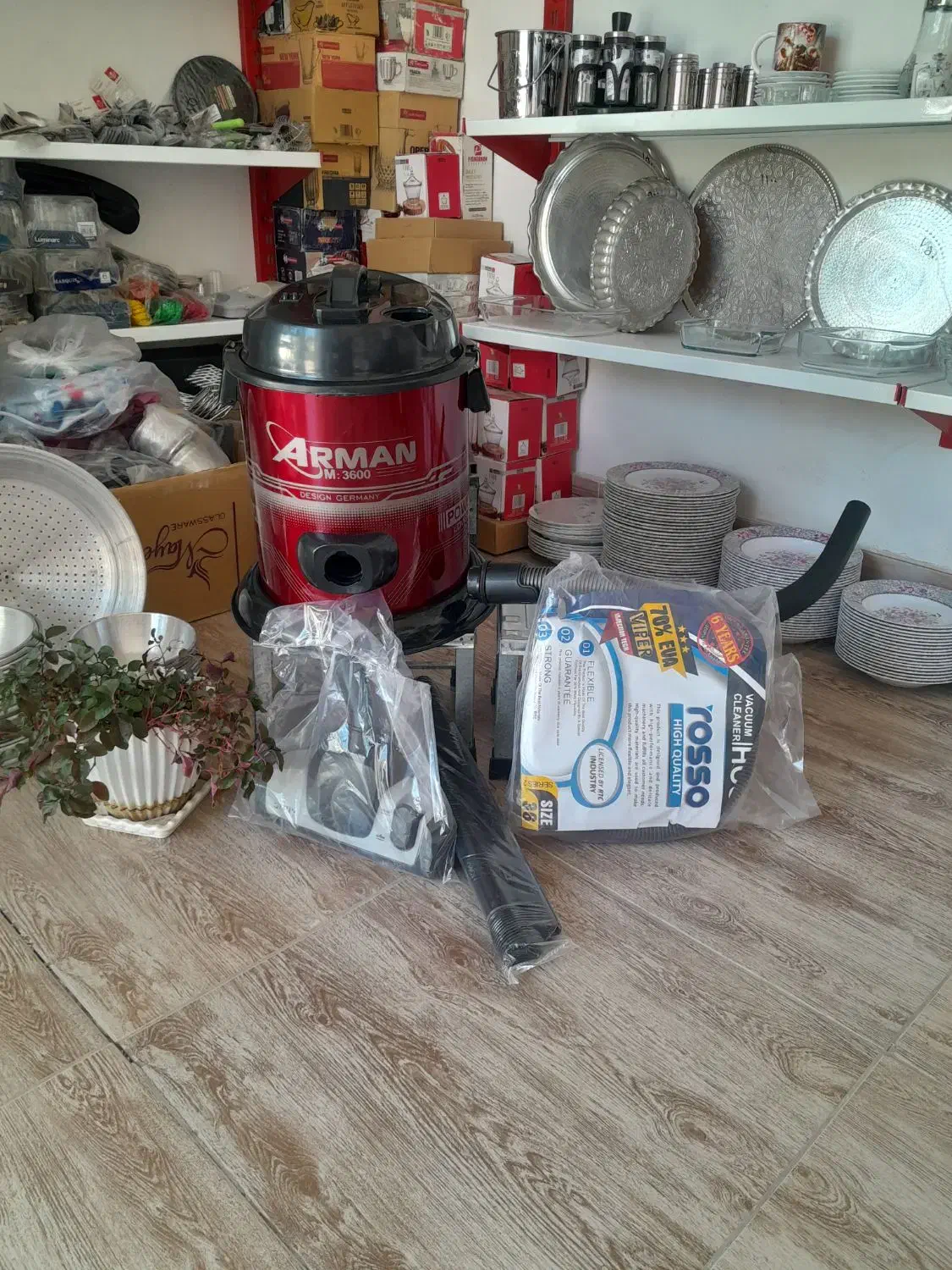 جاروبرقی سطلی|جاروبرقی، جارو شارژی، بخارشو|سبزوار, طبرسی (جعفرآباد)|دیوار