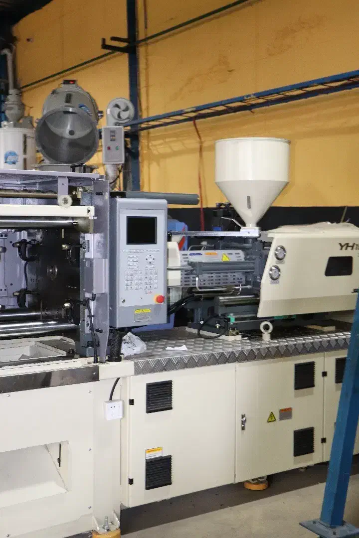 دستگاه تزریق پلاستیک|ماشین‌آلات صنعتی|آمل, |دیوار