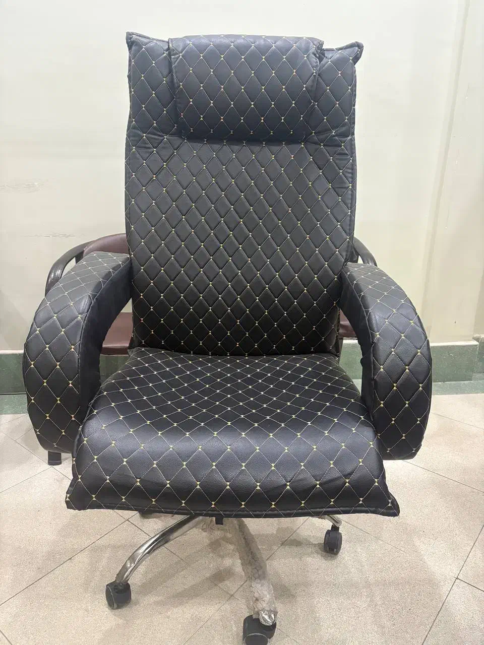 میز و صندلی اداری|مبلمان اداری|اردبیل, |دیوار