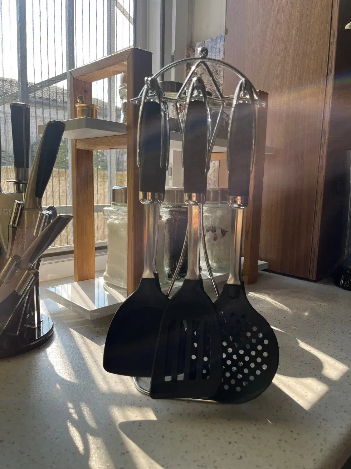 سرویس کفگیر و ملاقه|ظروف پخت‌وپز|رودسر, |دیوار