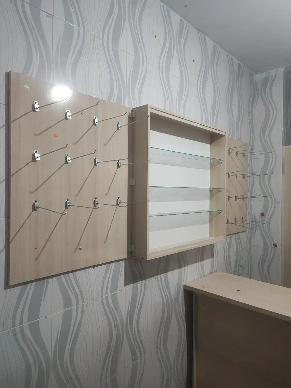 چوب|فروشگاه و مغازه|تربت‌حیدریه, کاشانی|دیوار