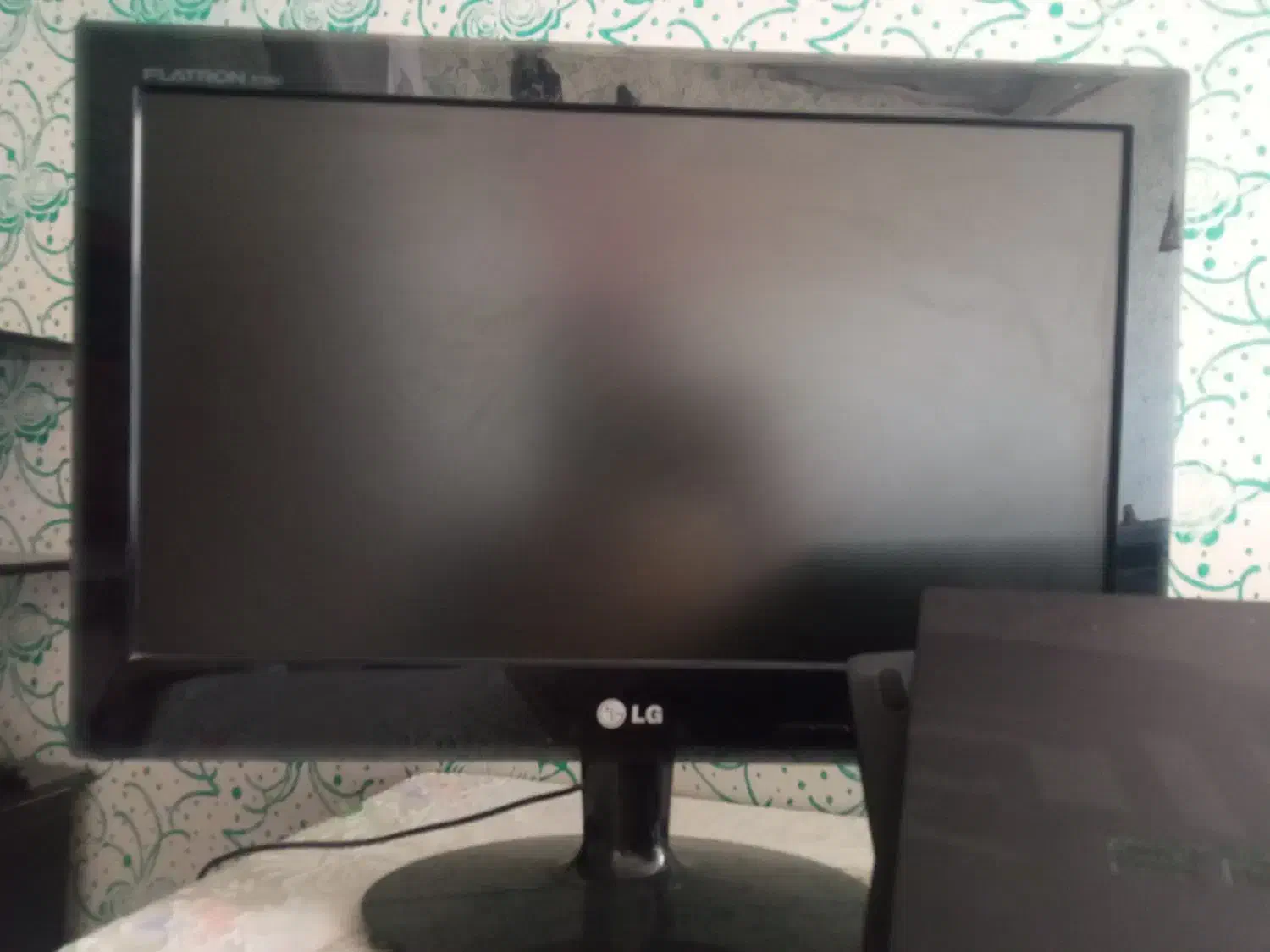 کامپیوتر|رایانه رومیزی|ساوه, |دیوار