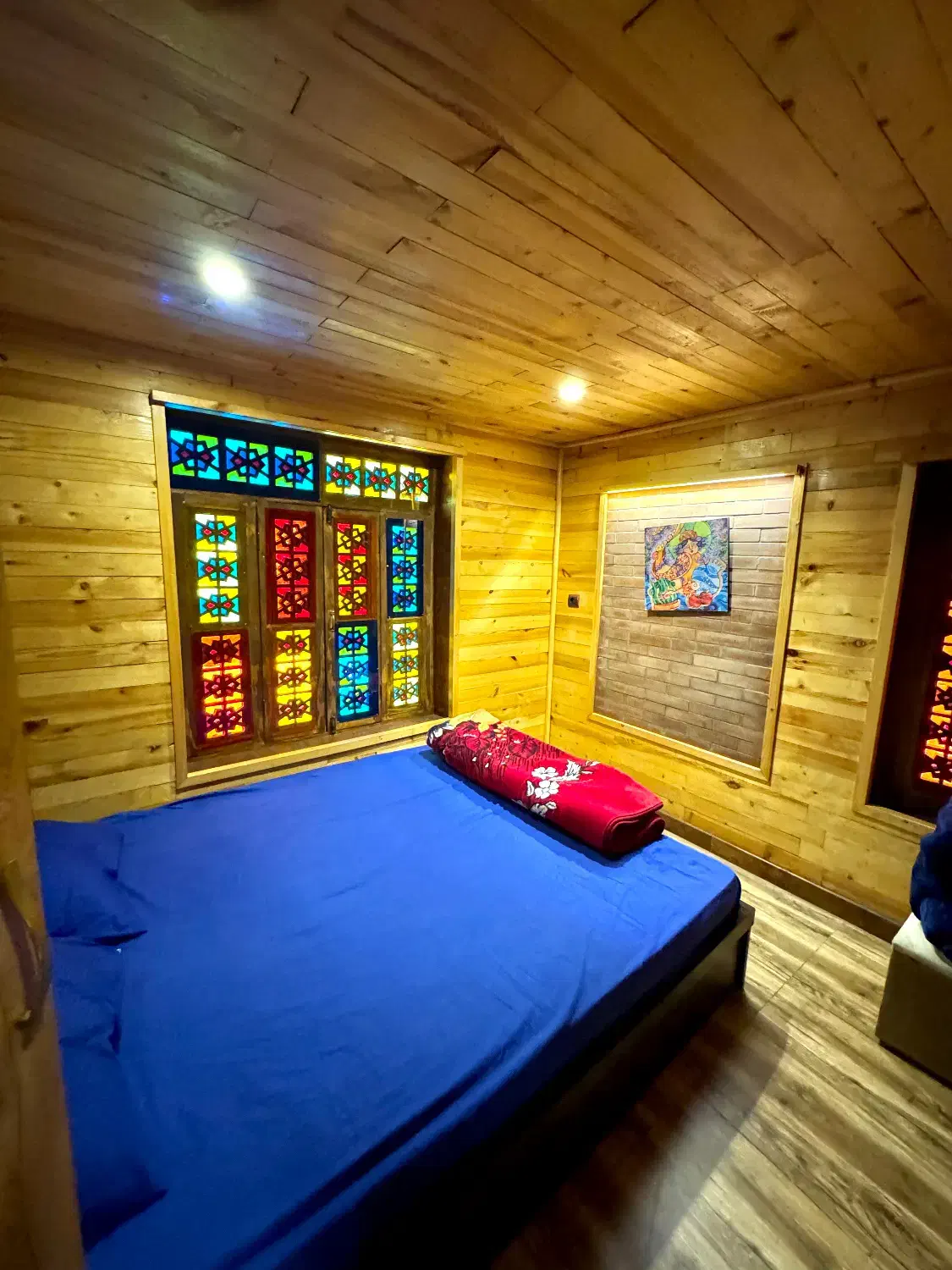 کلبه با ویو سد لفور|اجارهٔ کوتاهمدت ویلا و باغ|آلاشت, |دیوار