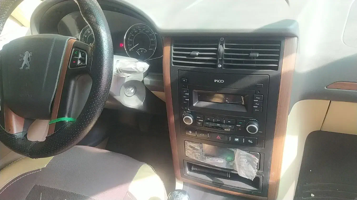 پارس فروشی 1401|خودرو سواری و وانت|دورود, |دیوار