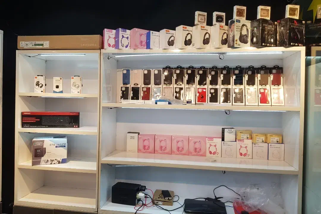 فروش ویترین و لوازم فروشگاه موبایل کامپیوتر لوکس|فروشگاه و مغازه|تهران, شهید رجایی|دیوار