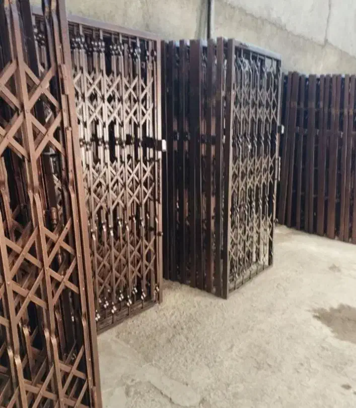 مرکز ساخت و پخش درب آکاردئونی و حفاظ کلی و جزئی|مصالح و تجهیزات ساختمان|گلبهار, شهر جدید گلبهار|دیوار