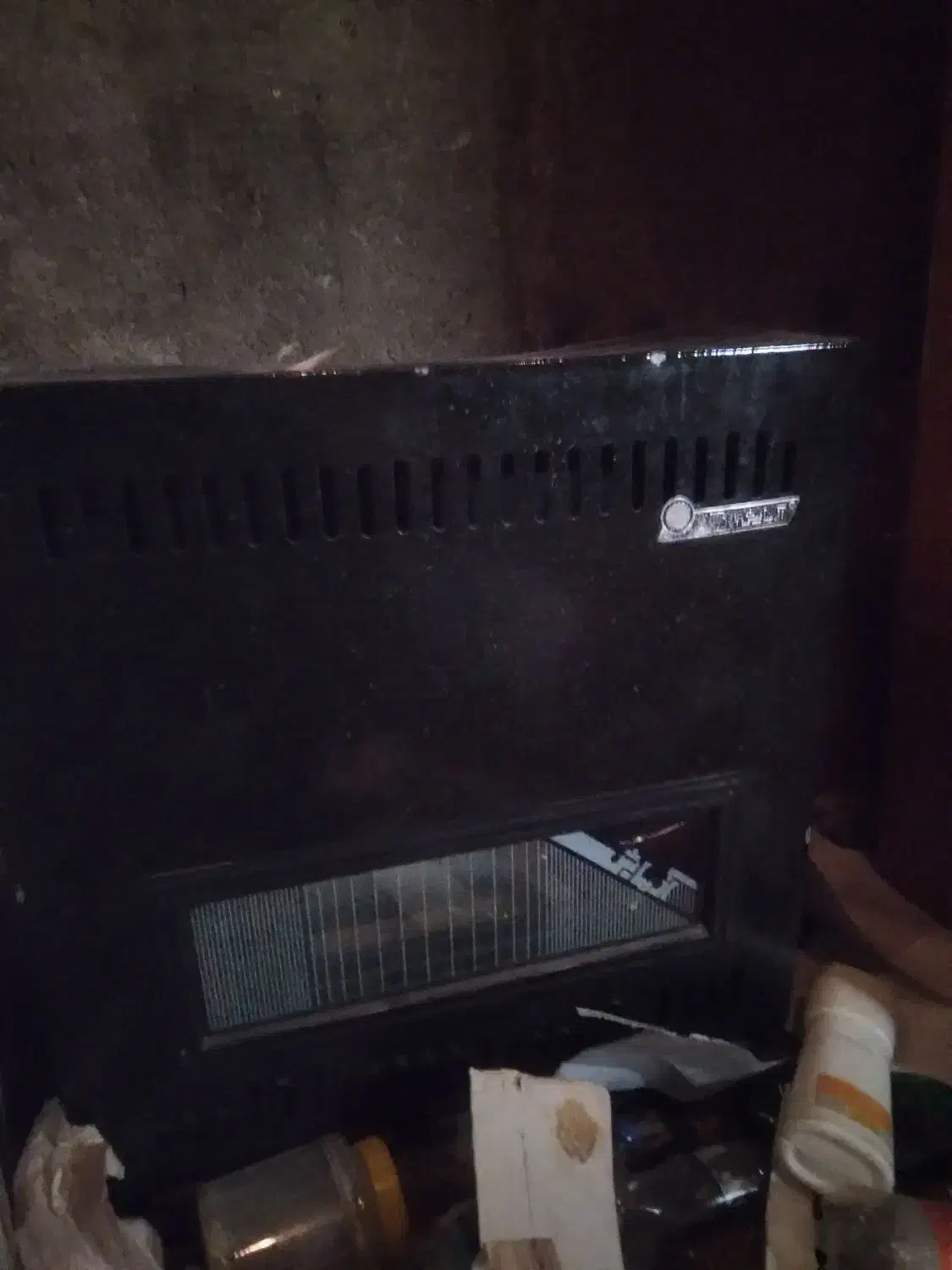 بخاری آزمایش کاملا سالم ۲۲۰۰|بخاری، هیتر، شومینه|قم, قلعه صدری|دیوار