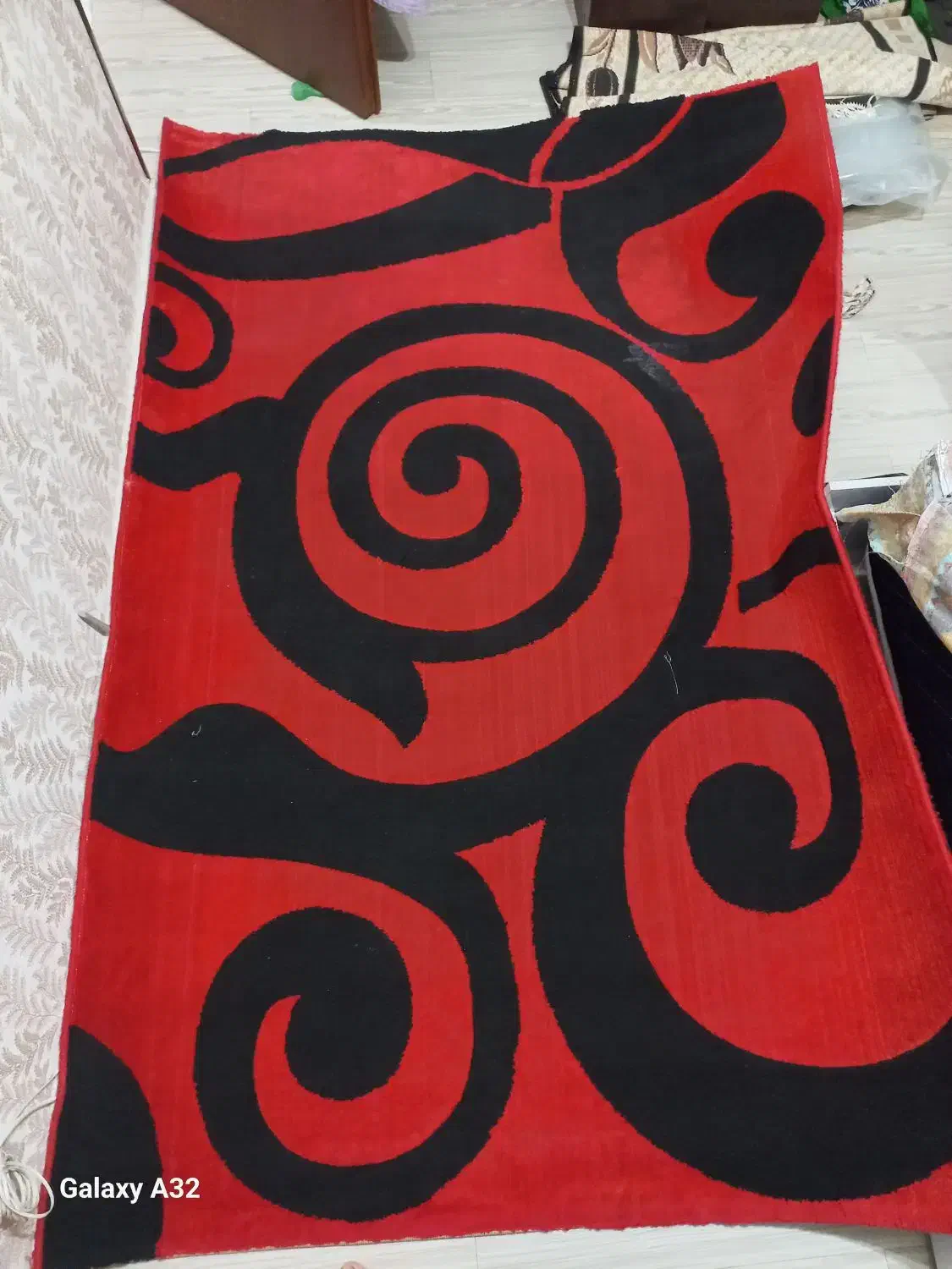 دو عدد فرش ۴ متری|فرش|رشت, پیرسرا|دیوار