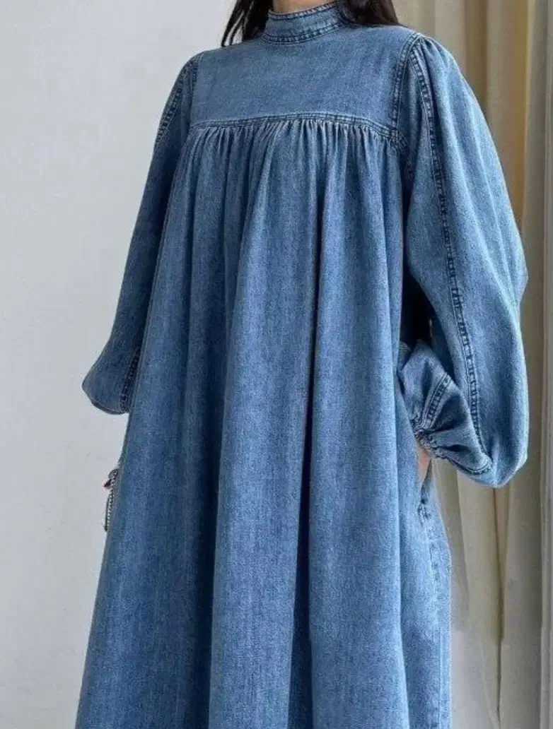 کفتان ،عبا جین|لباس|مشهد, شهید علی محمدی|دیوار