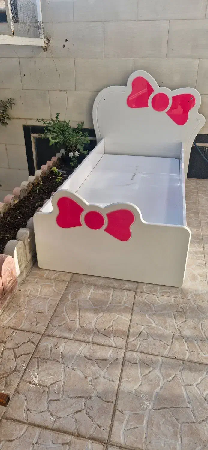 تخت خواب نوجوان|تخت و سرویس خواب|کازرون, |دیوار