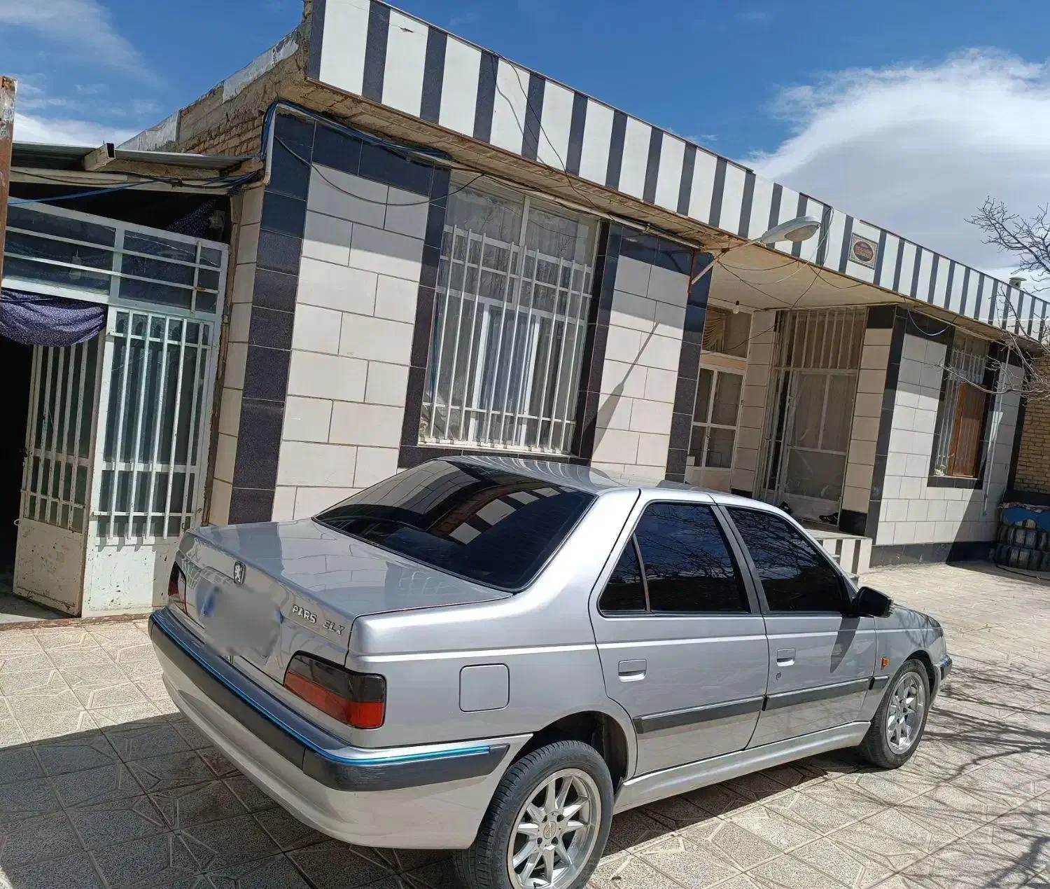 پژو پارس|خودرو سواری و وانت|نجف‌آباد, یزدانشهر|دیوار