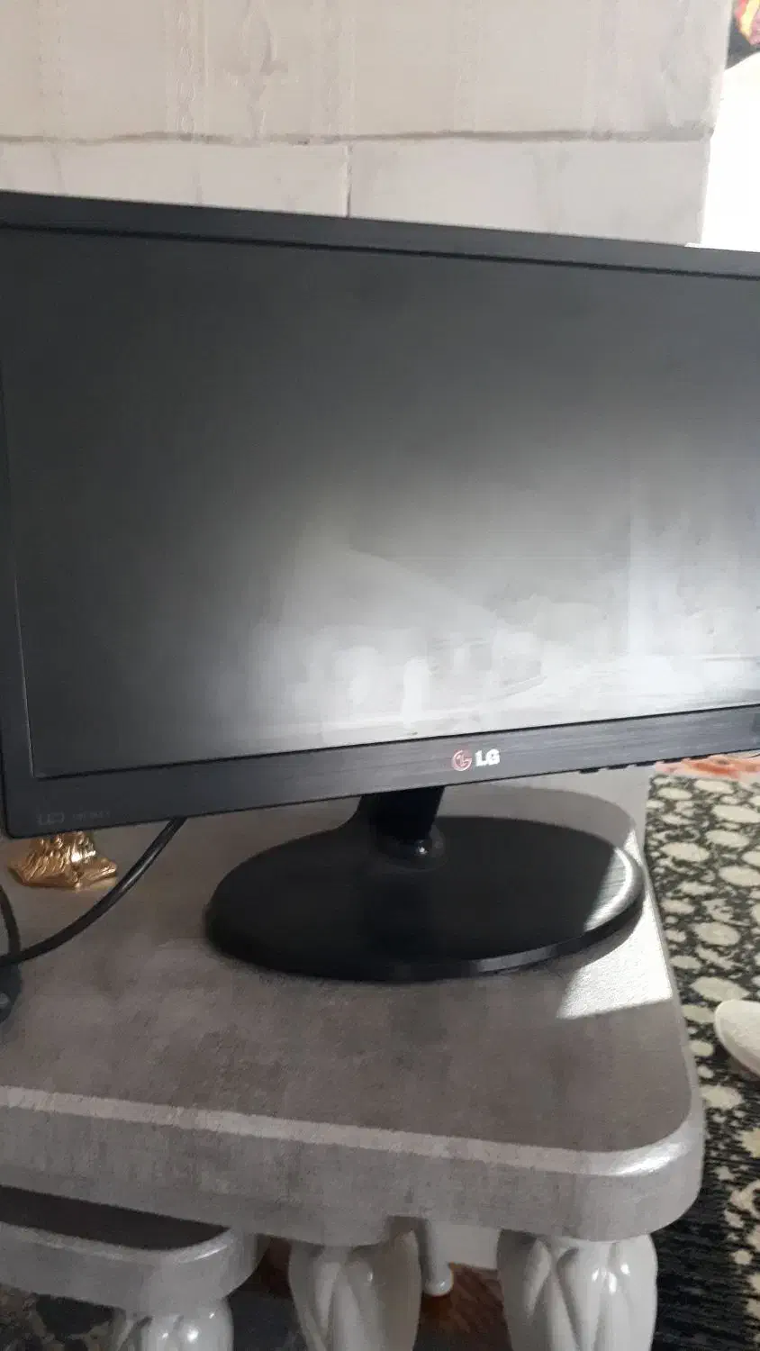 مانیتور۱۹ اینچ ال جی|قطعات و لوازم جانبی رایانه|اراک, |دیوار