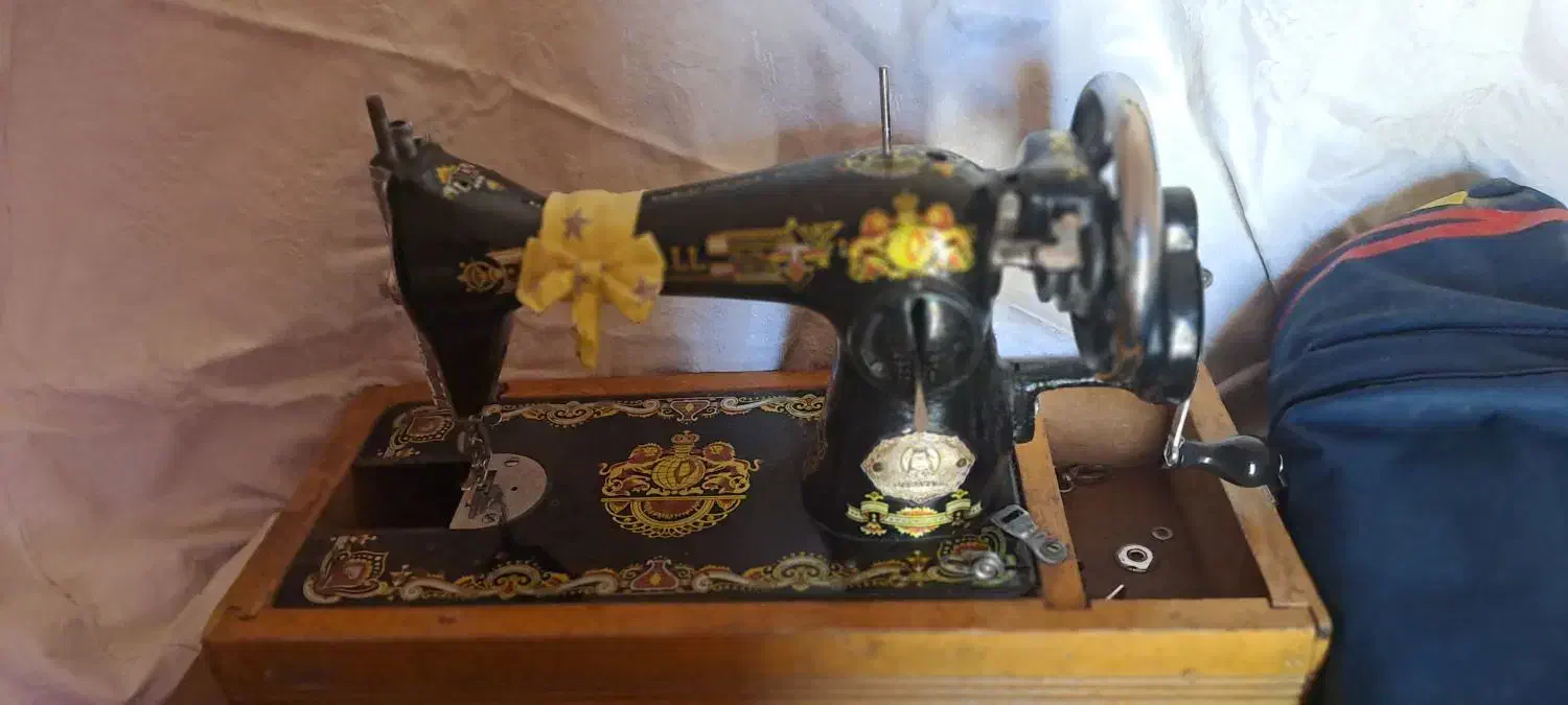 چرخ خیاطی قدیمی.معاوضه|چرخ خیاطی و ریسندگی|پیر بکران, |دیوار