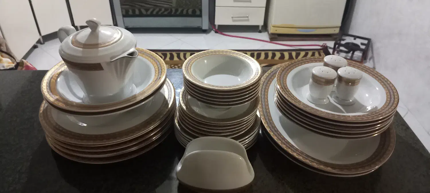 سرویس چینی|سرویس روتختی|بروجرد, |دیوار