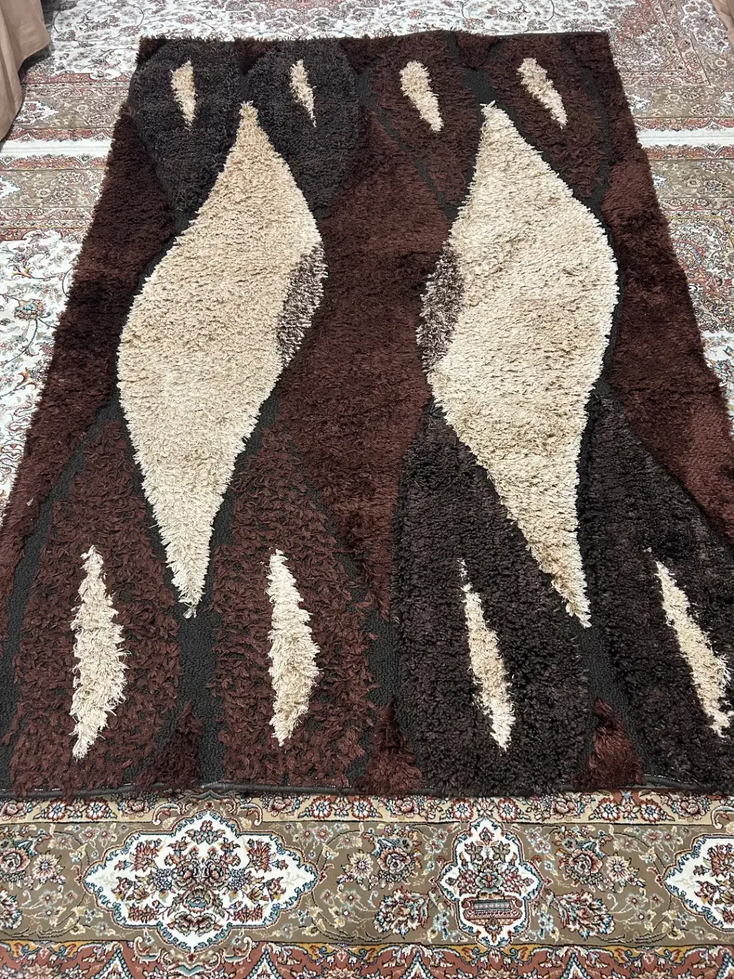 فرش شگی|فرش|رشت, کوی مهر|دیوار