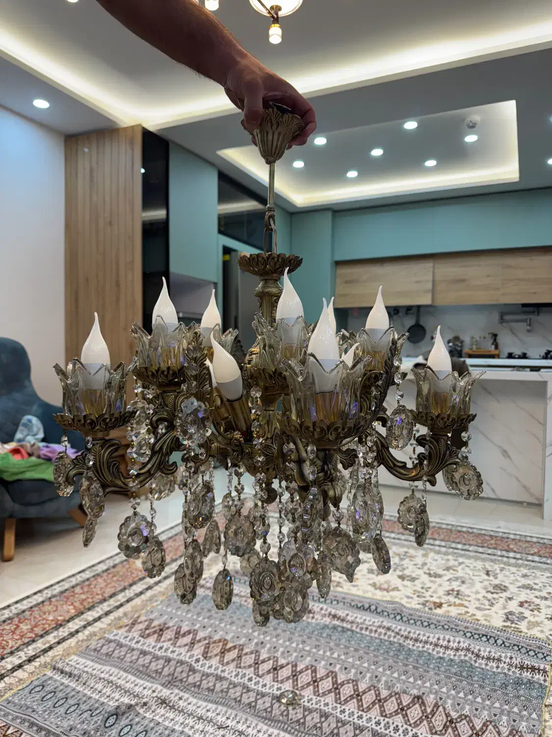 لوستر برنجی ۱۵ شاخه|لوستر و چراغ آویز|همدان, |دیوار