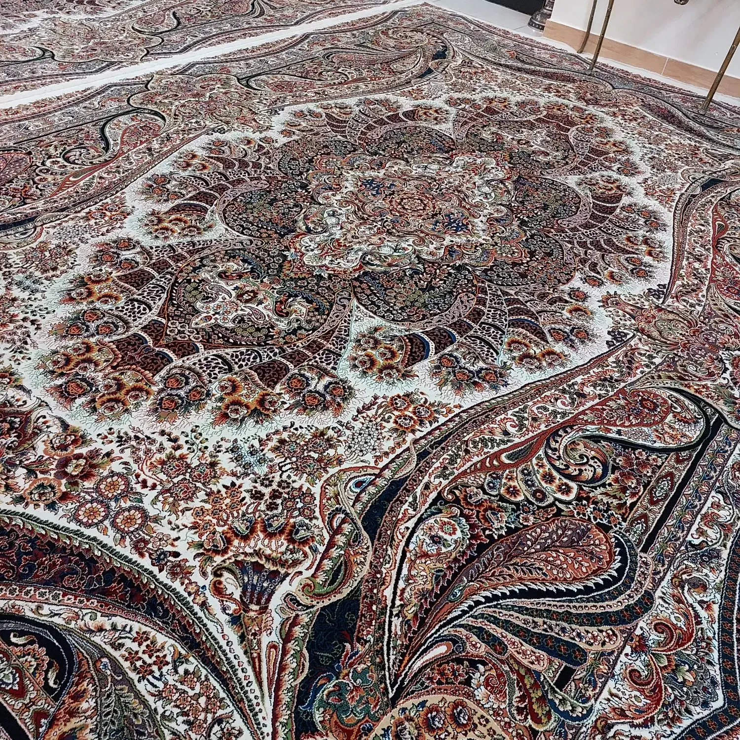 فرش ۷۰۰ شانه نه متری دو عدد در شیرودی|فرش|اسلامشهر, مظفریه|دیوار