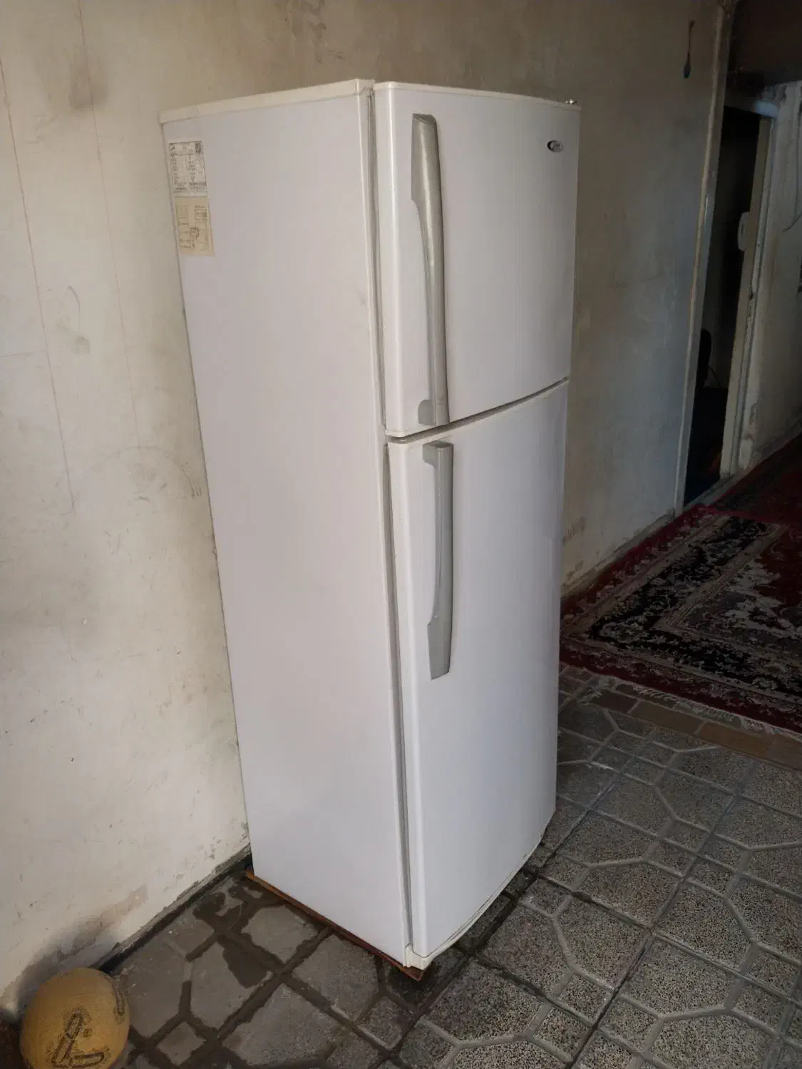 یخچاصندلی گردان کار کرده ۲عدد ۵۰۰هزار تومان|یخچال و فریزر|ری, سیزده آبان|دیوار