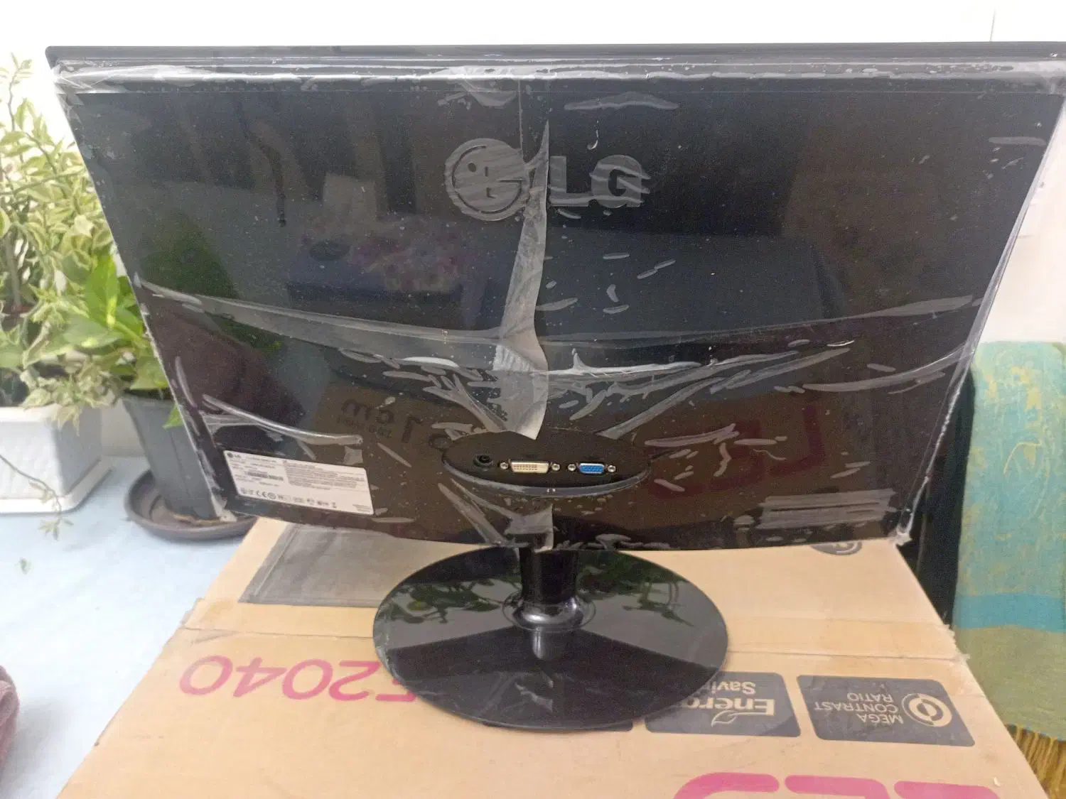 مانیتور 20 اینچ ال جی|قطعات و لوازم جانبی رایانه|تهران, فدک|دیوار