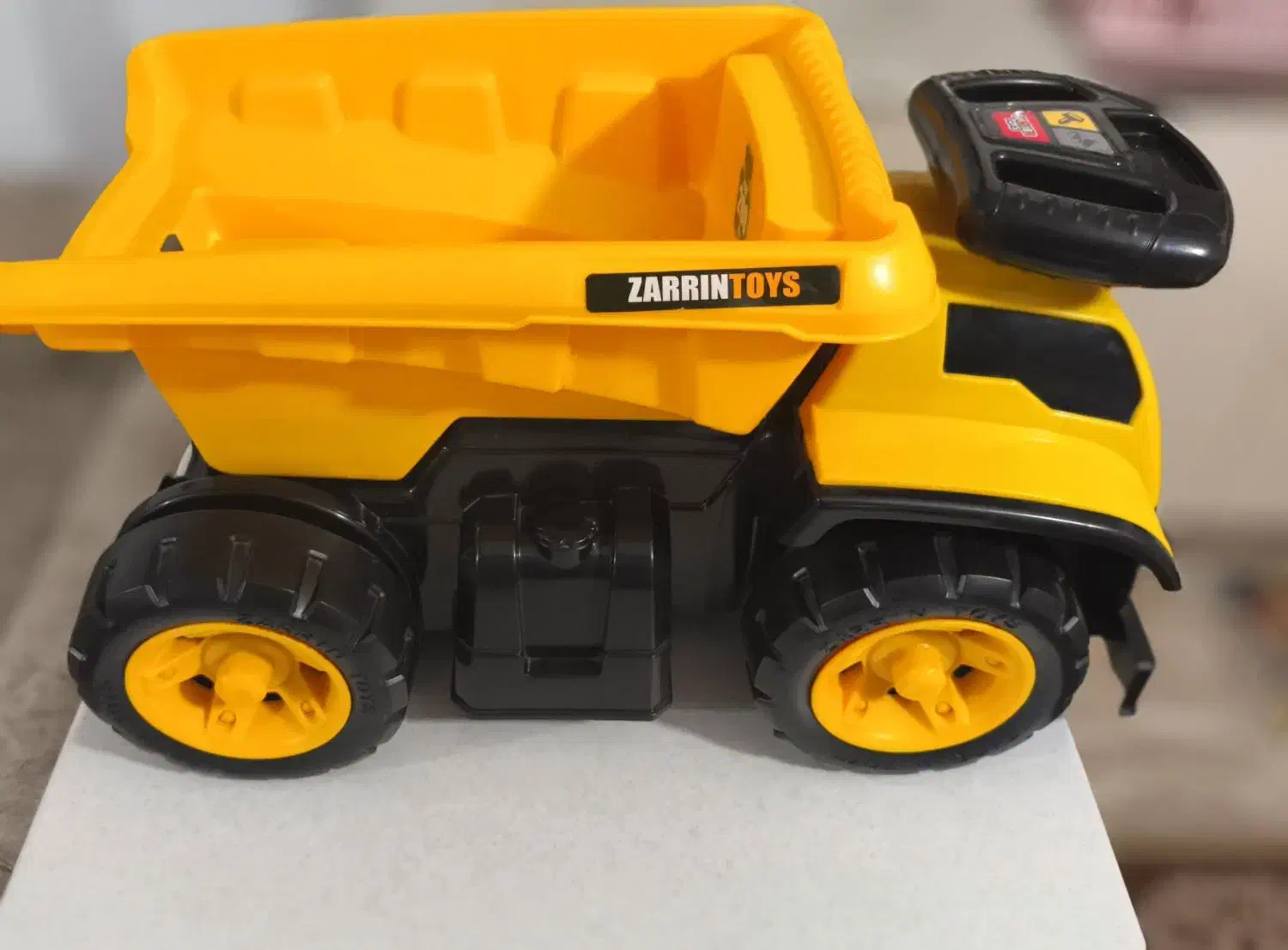 کامیون بزرگ اسباب بازی|اسباب‌‌بازی|قدس, شهر‌قدس|دیوار