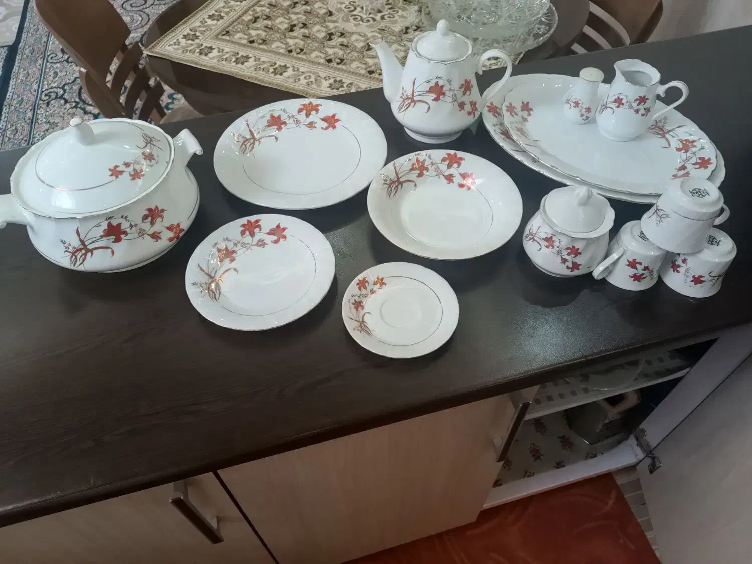 بشقاب چینی|ظروف سرو و پذیرایی|اراک, |دیوار