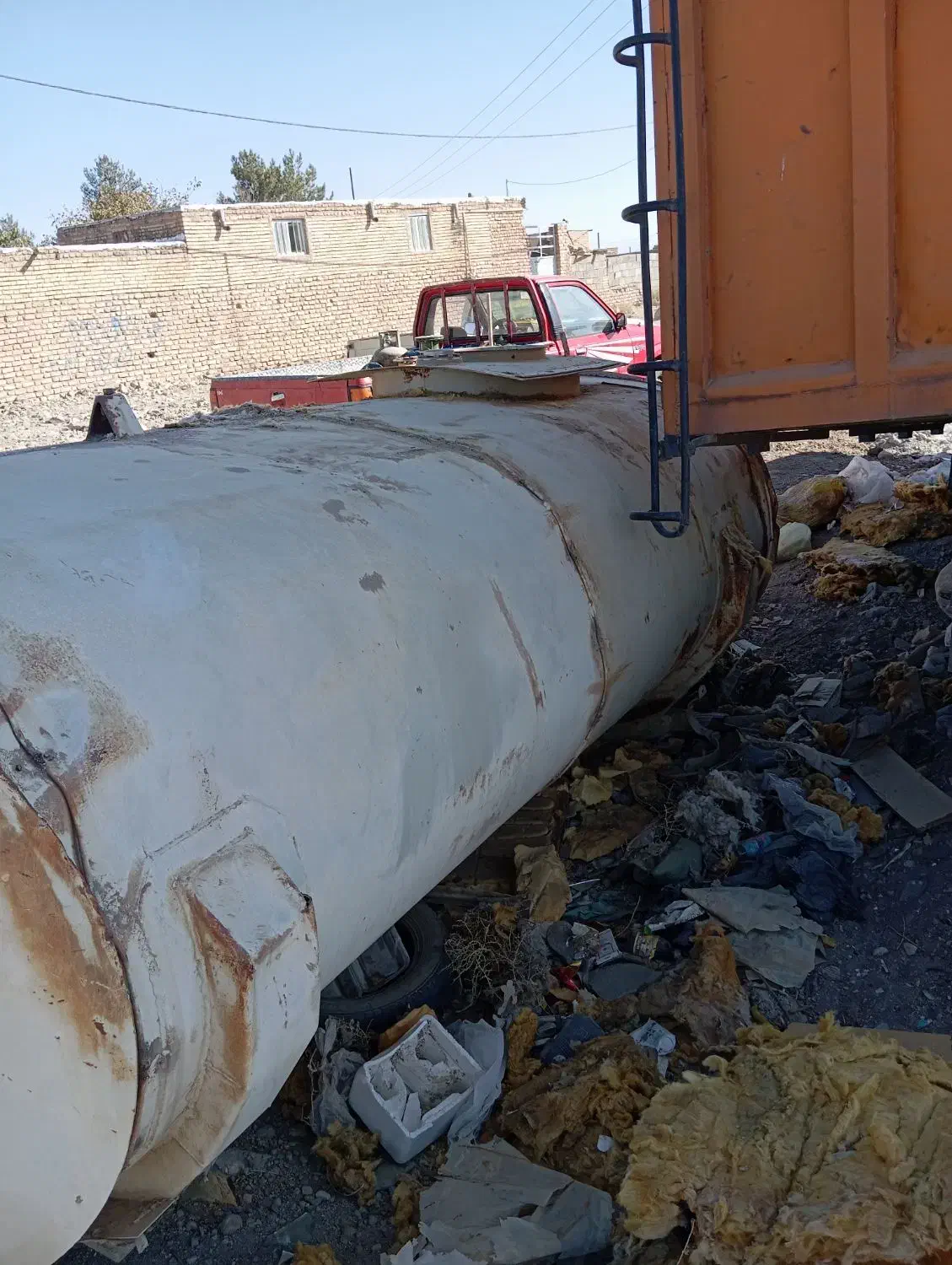 تانکر  پشت ماشینی 7000لیتری|ماشین‌آلات صنعتی|بافت, |دیوار