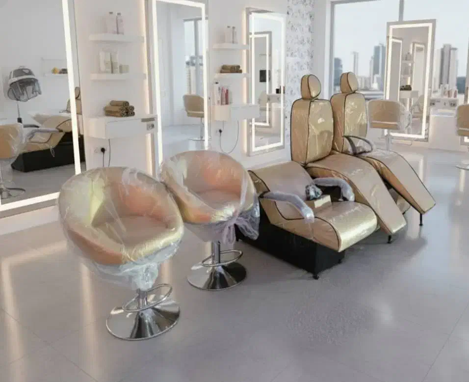 بورس تجهیزات سالن صندلی میکاپ ترولی ناخن|آرایشگاه و سالنهای زیبایی|سنندج, |دیوار