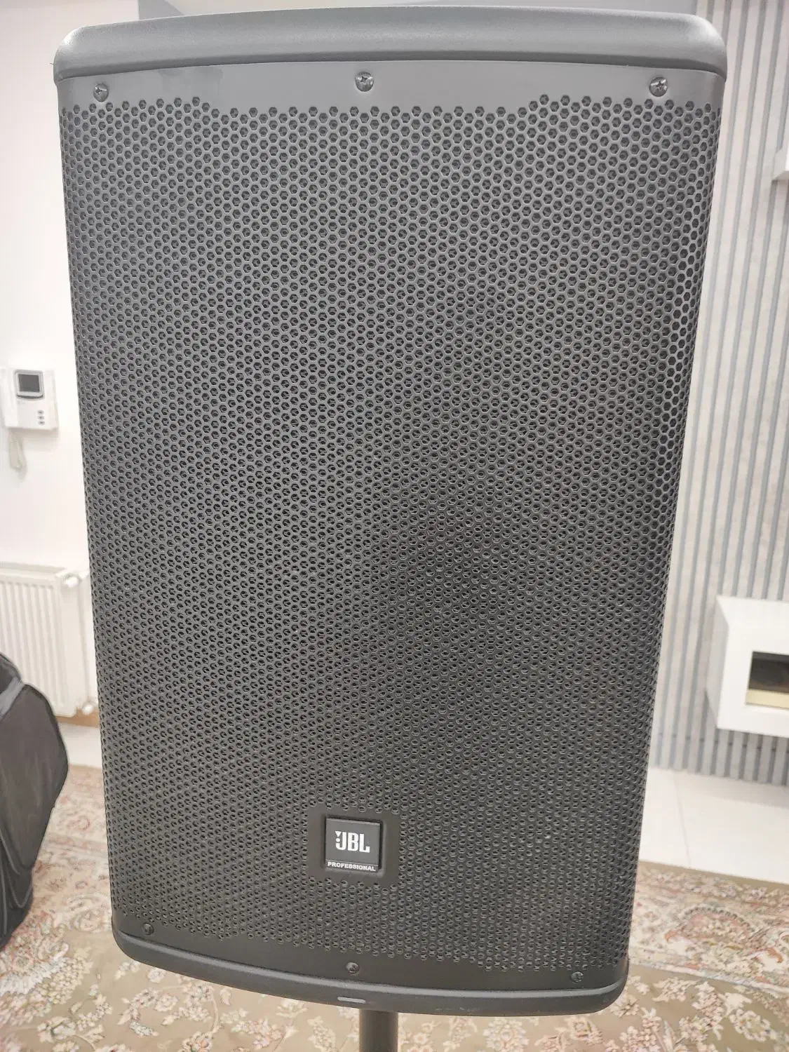 باند JBL 715، سالم، صدای قدرتمند|سیستم صوتی خانگی|شیراز, فرگاز|دیوار