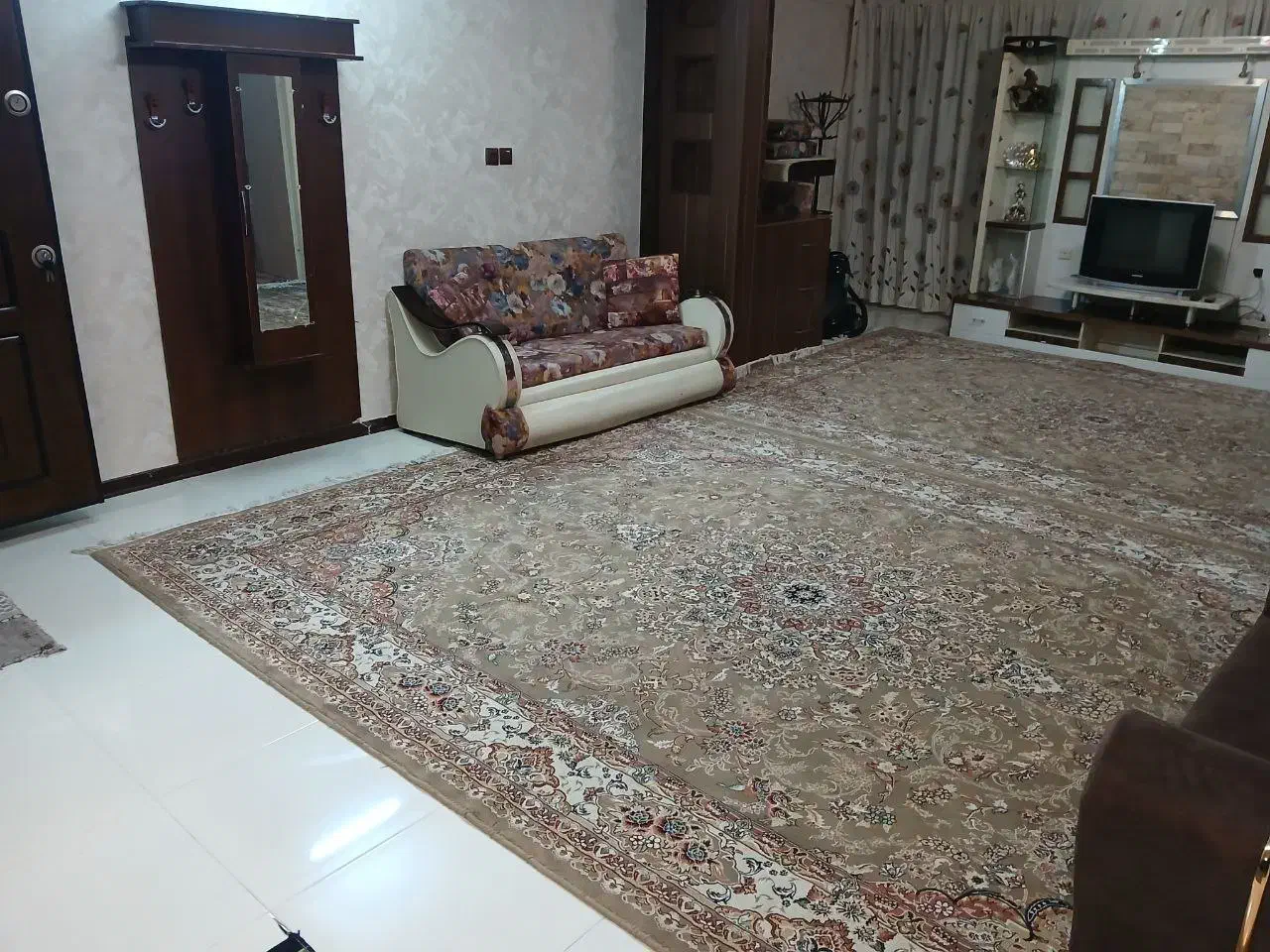 اجاره سوئیت آپارتمان فول امکانات دو قدمی حرم|اجارهٔ کوتاه‌مدت آپارتمان و سوئیت|مشهد, هفده شهریور|دیوار