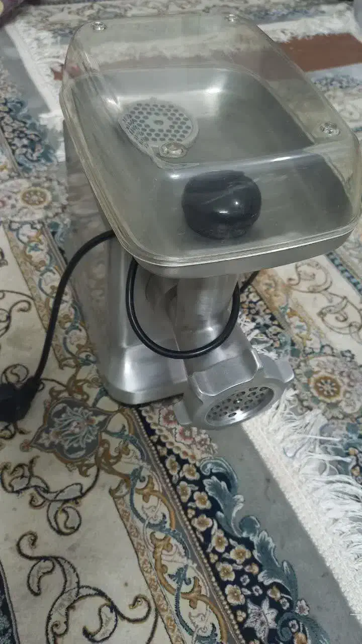 چرخ گوشت مدل دلمونتی|خردکن، آسیاب، غذاساز|قم, زند آباد|دیوار