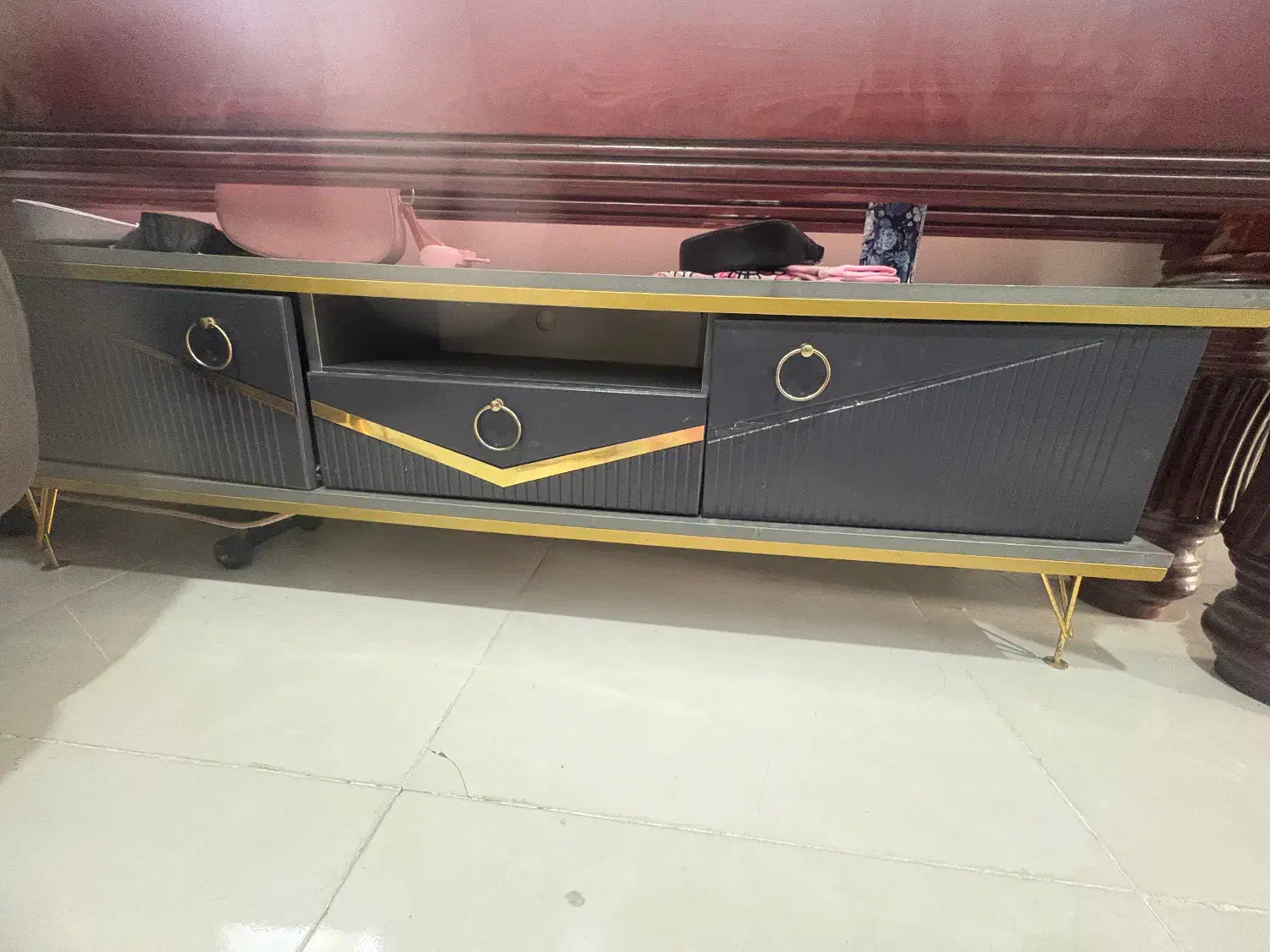 میز تلویزیون|مبلمان خانگی و میز عسلی|بوشهر, |دیوار