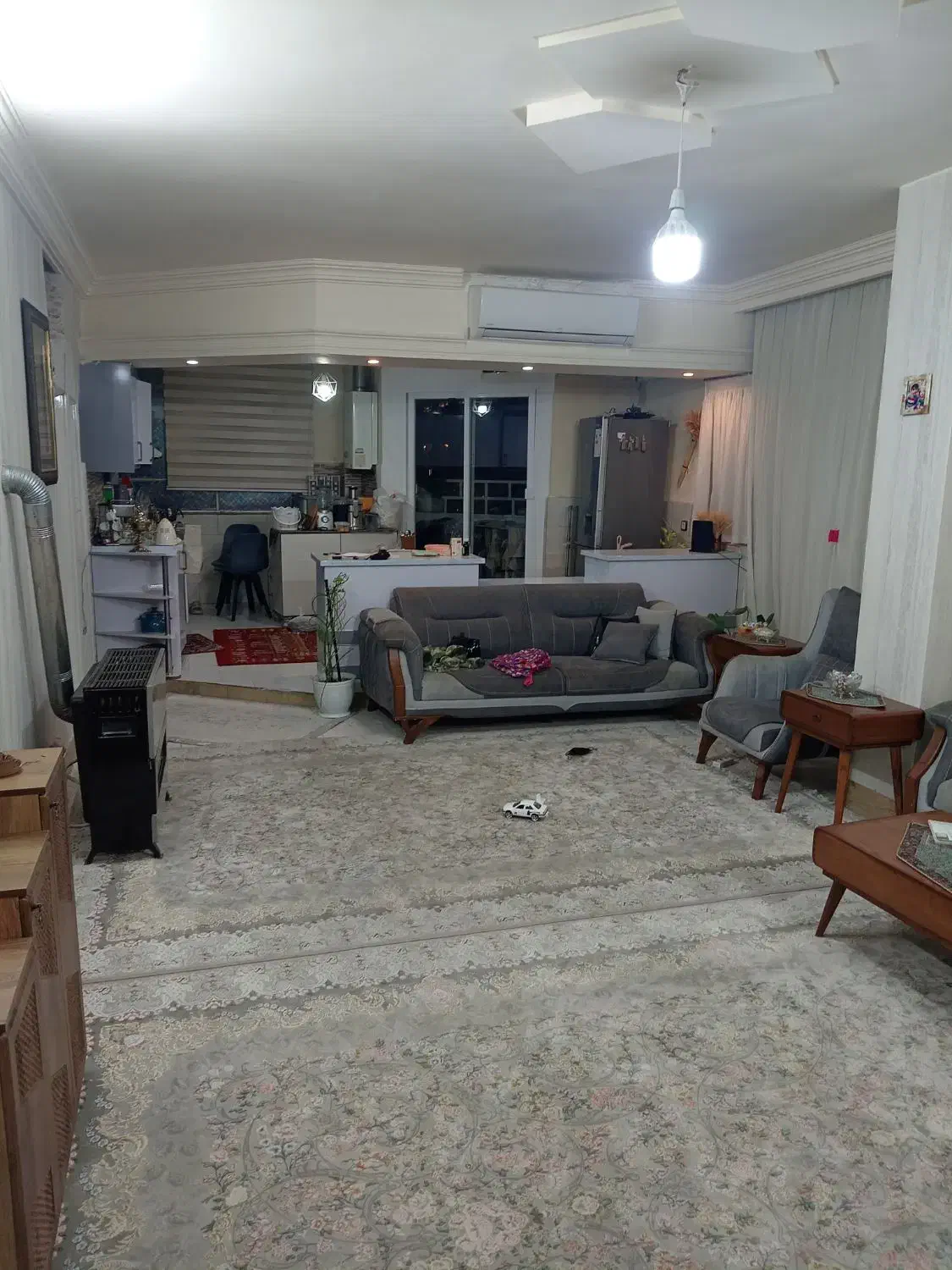 آپارتمان ۳خواب دونبش. حاشیه|فروش آپارتمان|مشهد, حضرت حجت|دیوار