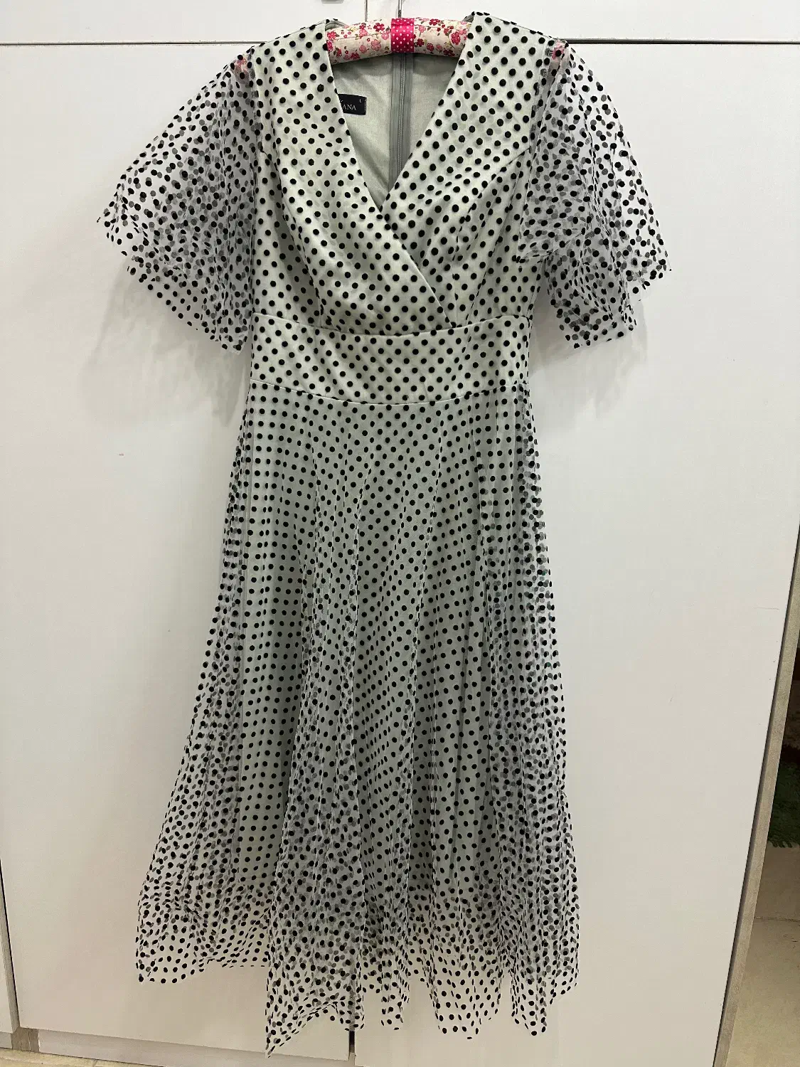 پیراهن مجلسی|لباس|آمل, |دیوار