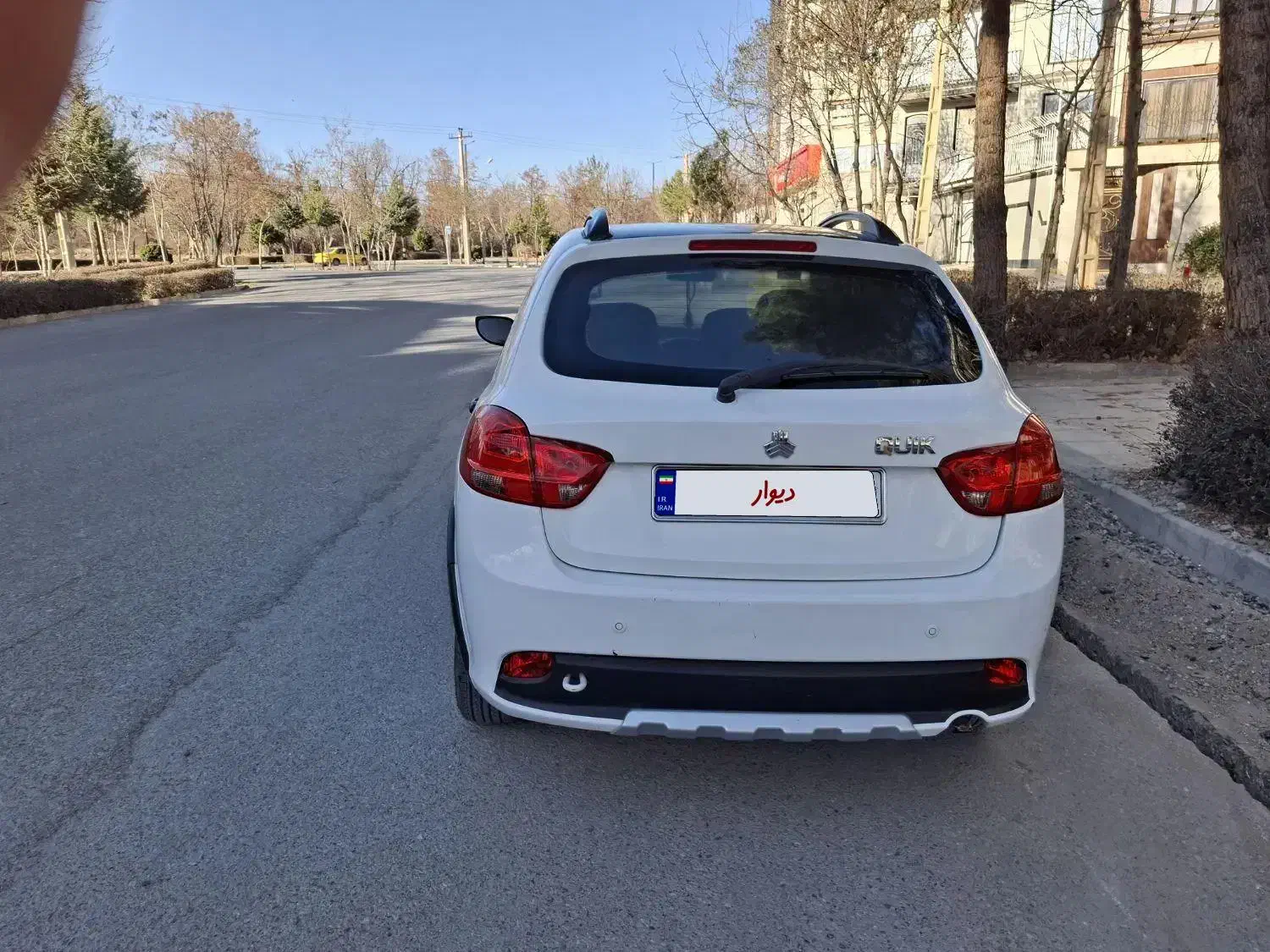 کوییک۱۴۰۰ R|خودرو سواری و وانت|بروجرد, |دیوار