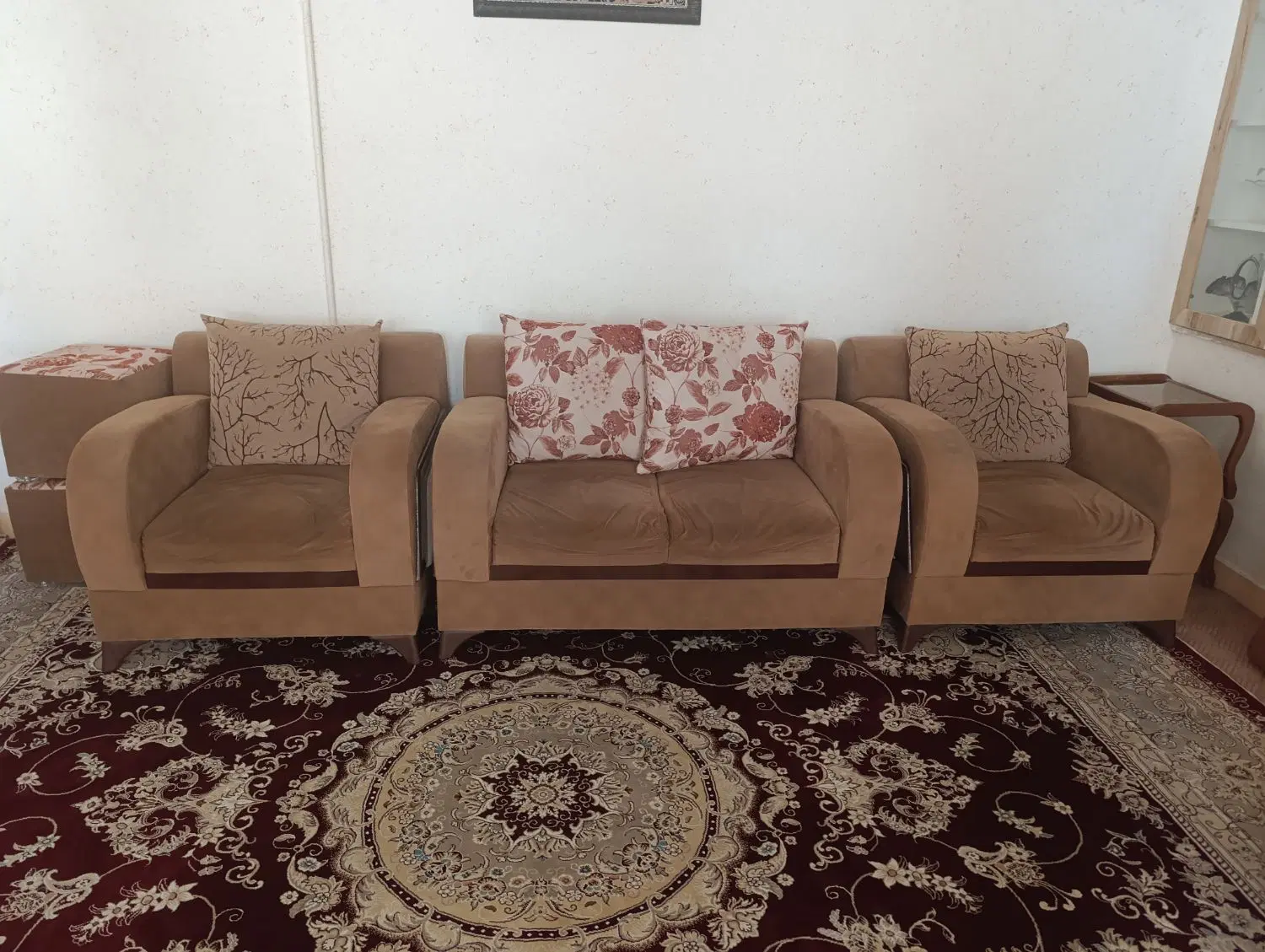مبل|مبلمان خانگی و میز عسلی|ایلام, |دیوار