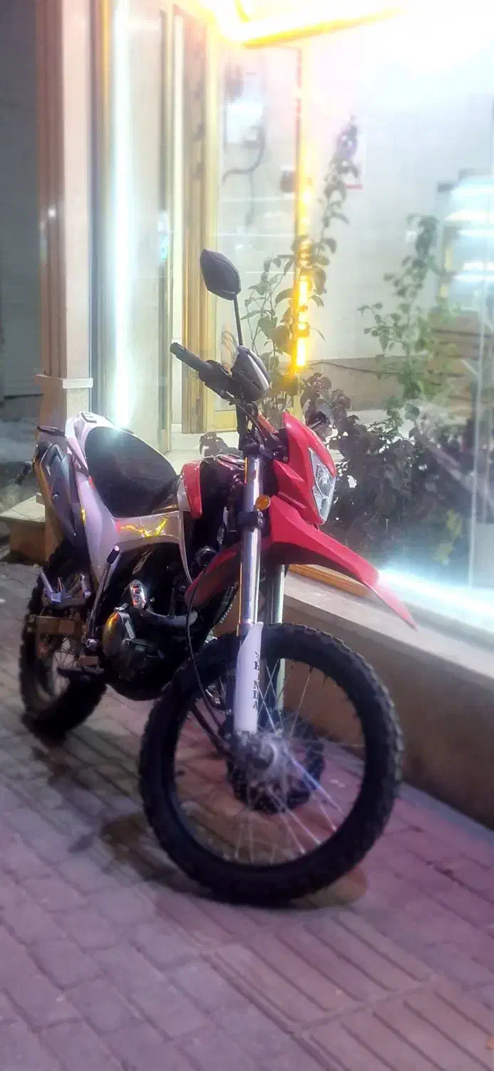 فلات ۲۰۰|موتورسیکلت|تبریز, |دیوار