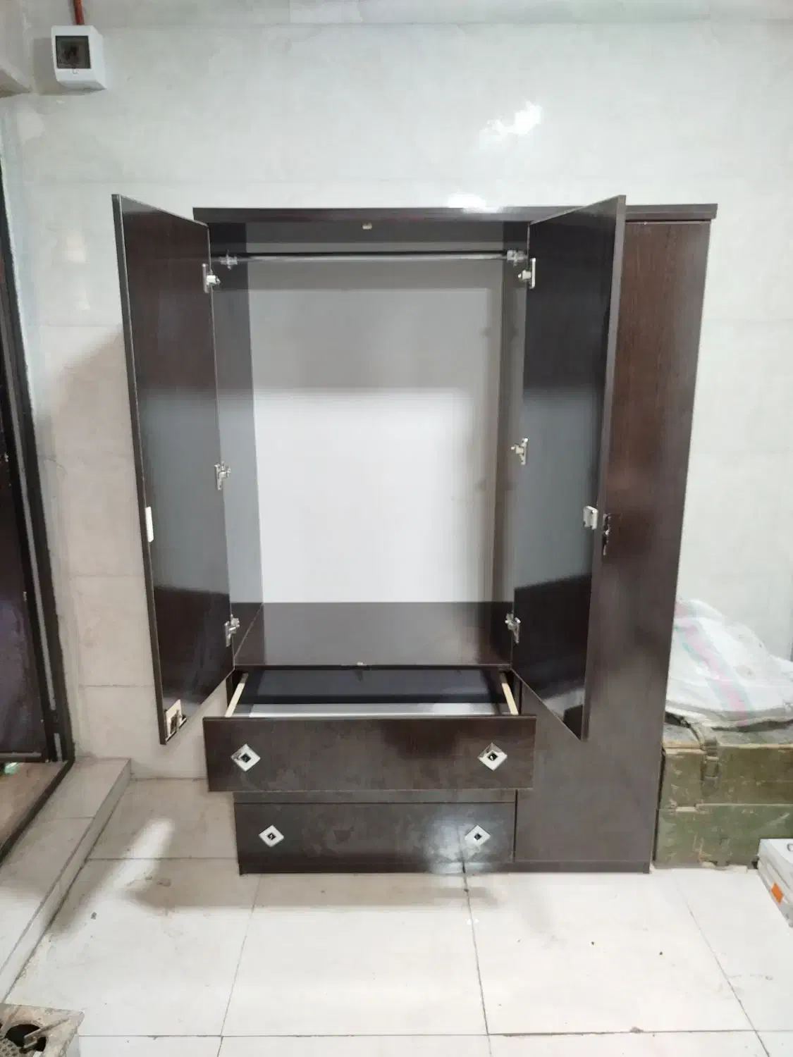 کمد لباس سالم|جاکفشی، کمد، دراور|خرم‌آباد, |دیوار