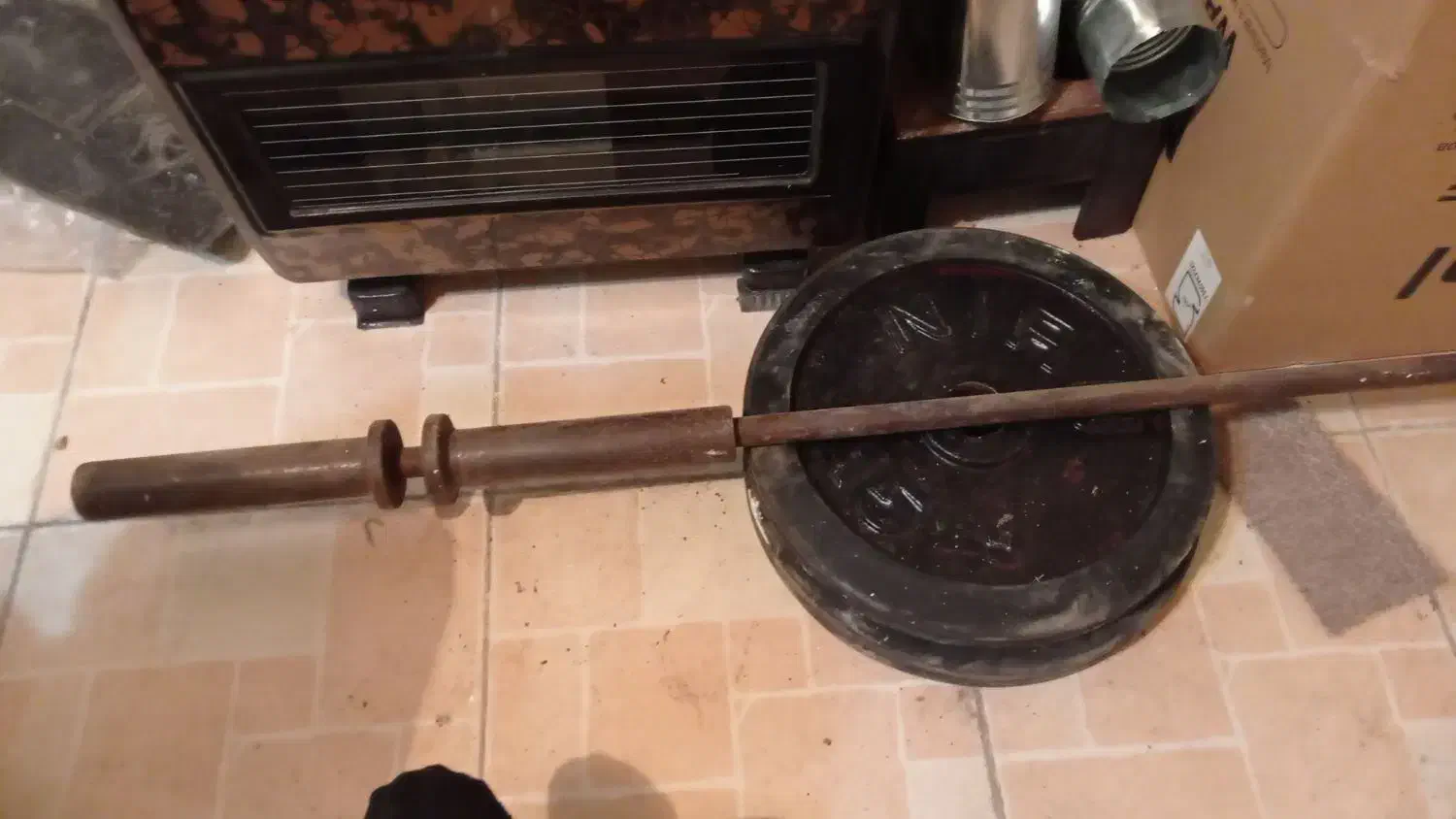 دو عدد صفحه ۱۵ کیلویی بهمراه میله|تجهیزات ورزشی|آستانه اشرفیه, |دیوار