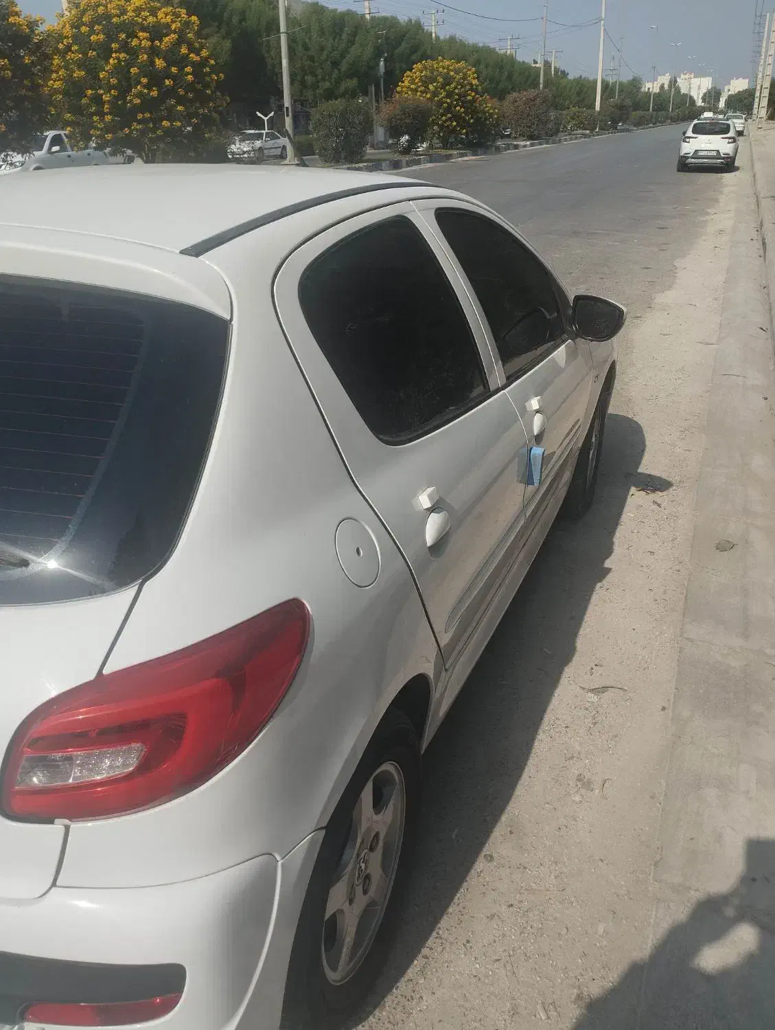 207 تیوفایو|خودرو سواری و وانت|بوشهر, |دیوار