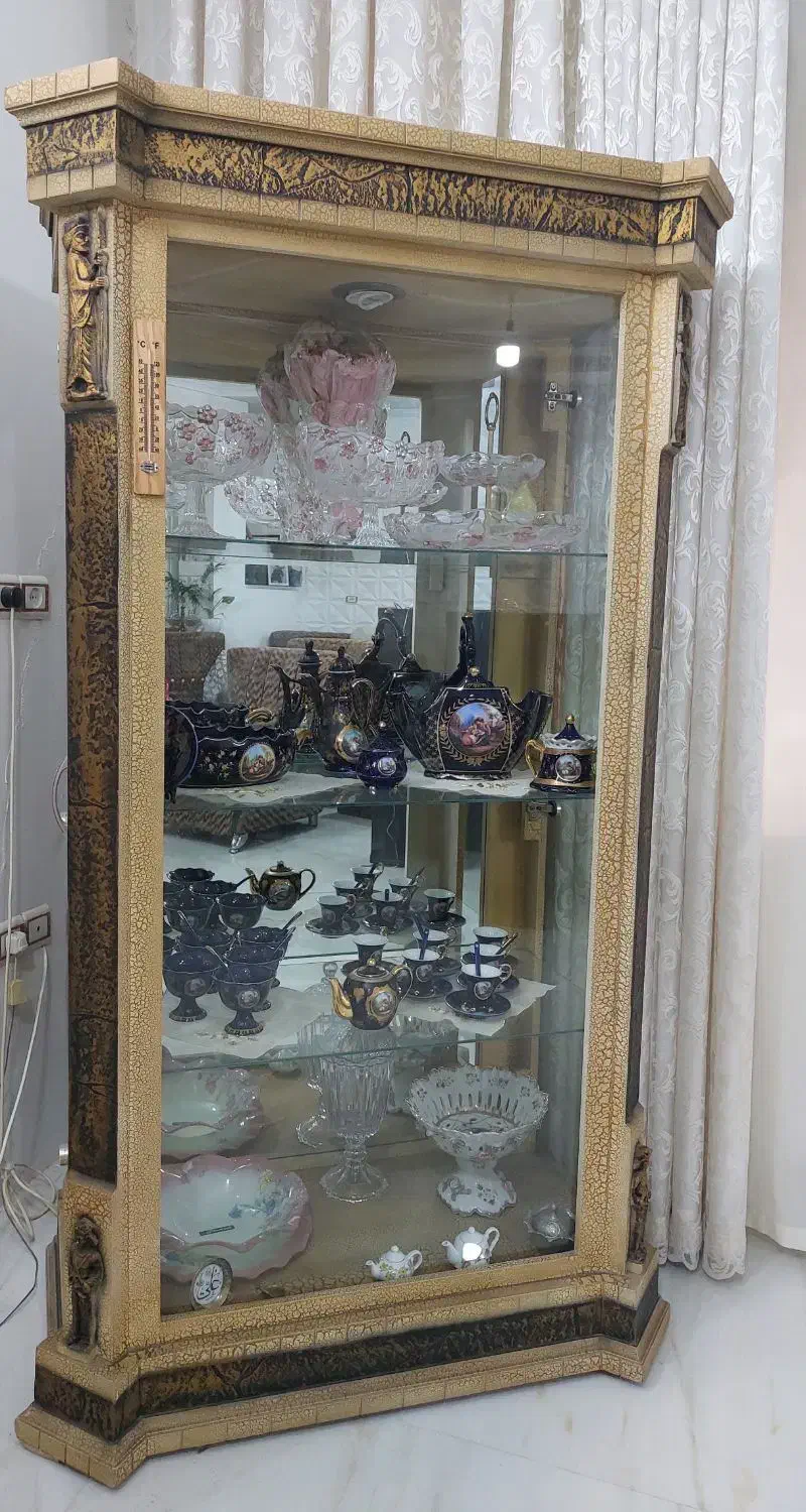 بوفه|بوفه، ویترین، کنسول|امامزاده عبدالله, |دیوار