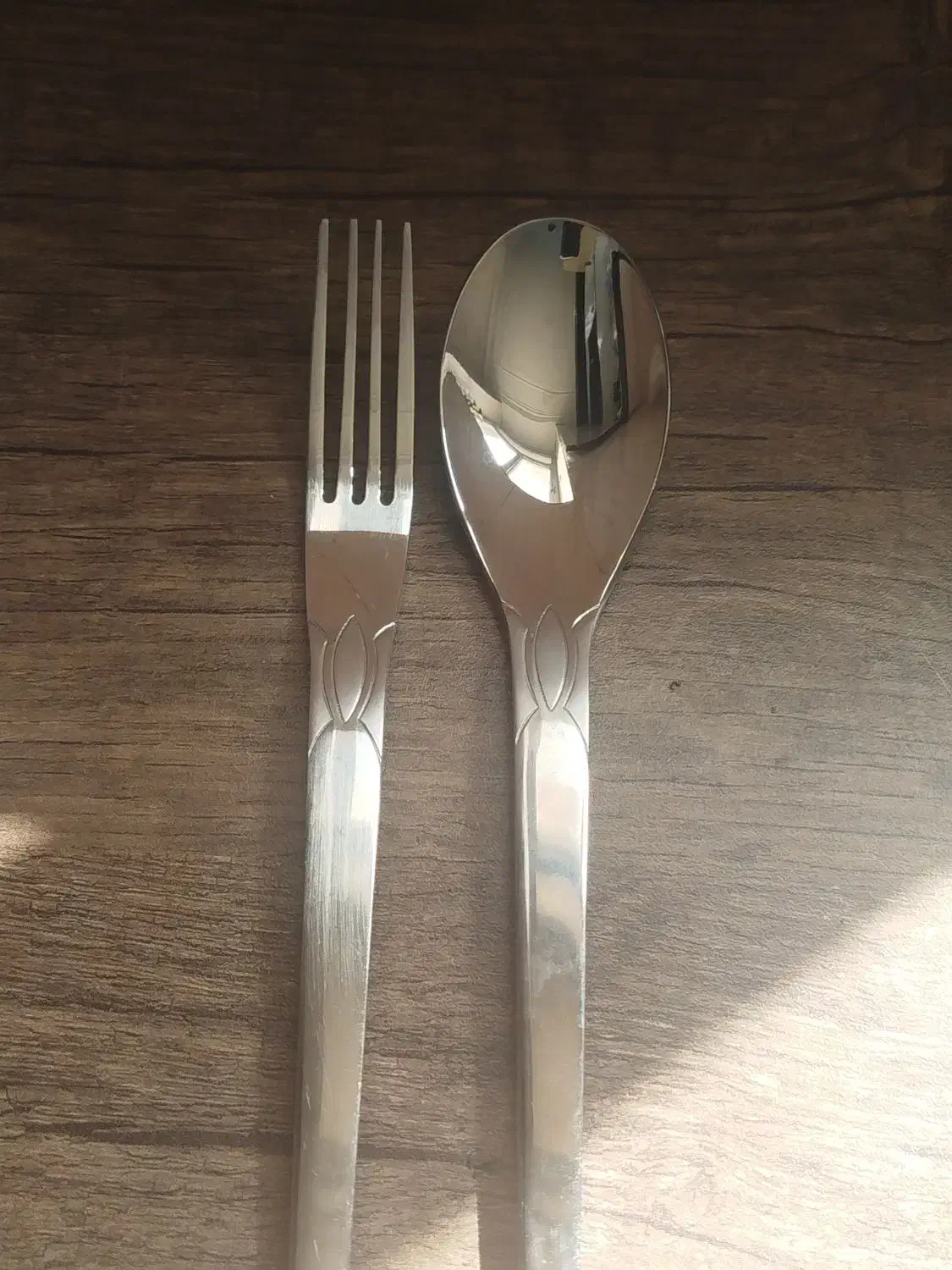 فروش 18 تا قاشق و چنگال|ظروف سرو و پذیرایی|شیراز, گویم|دیوار